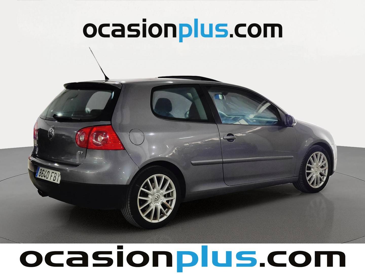 Foto trasera Volkswagen Golf Volkswagen Golf GT 1.4 TSI (170 CV) derecha