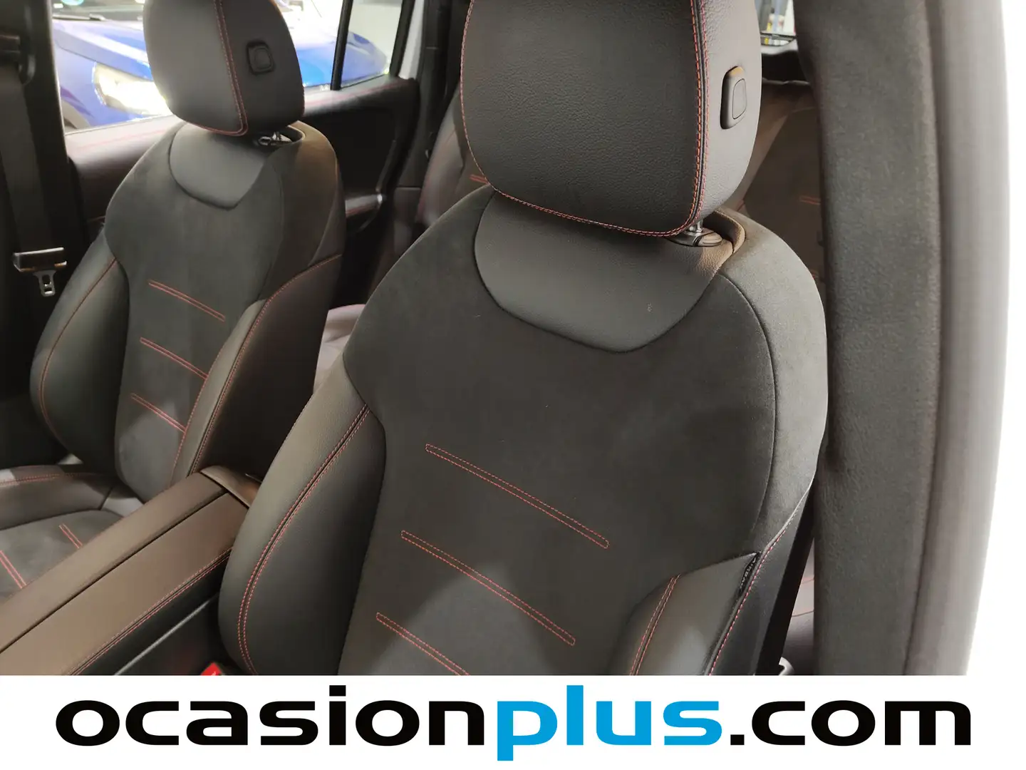 Foto Mercedes GLB Mercedes-Benz GLB 200 d 4Matic Pack AMG (150 CV)