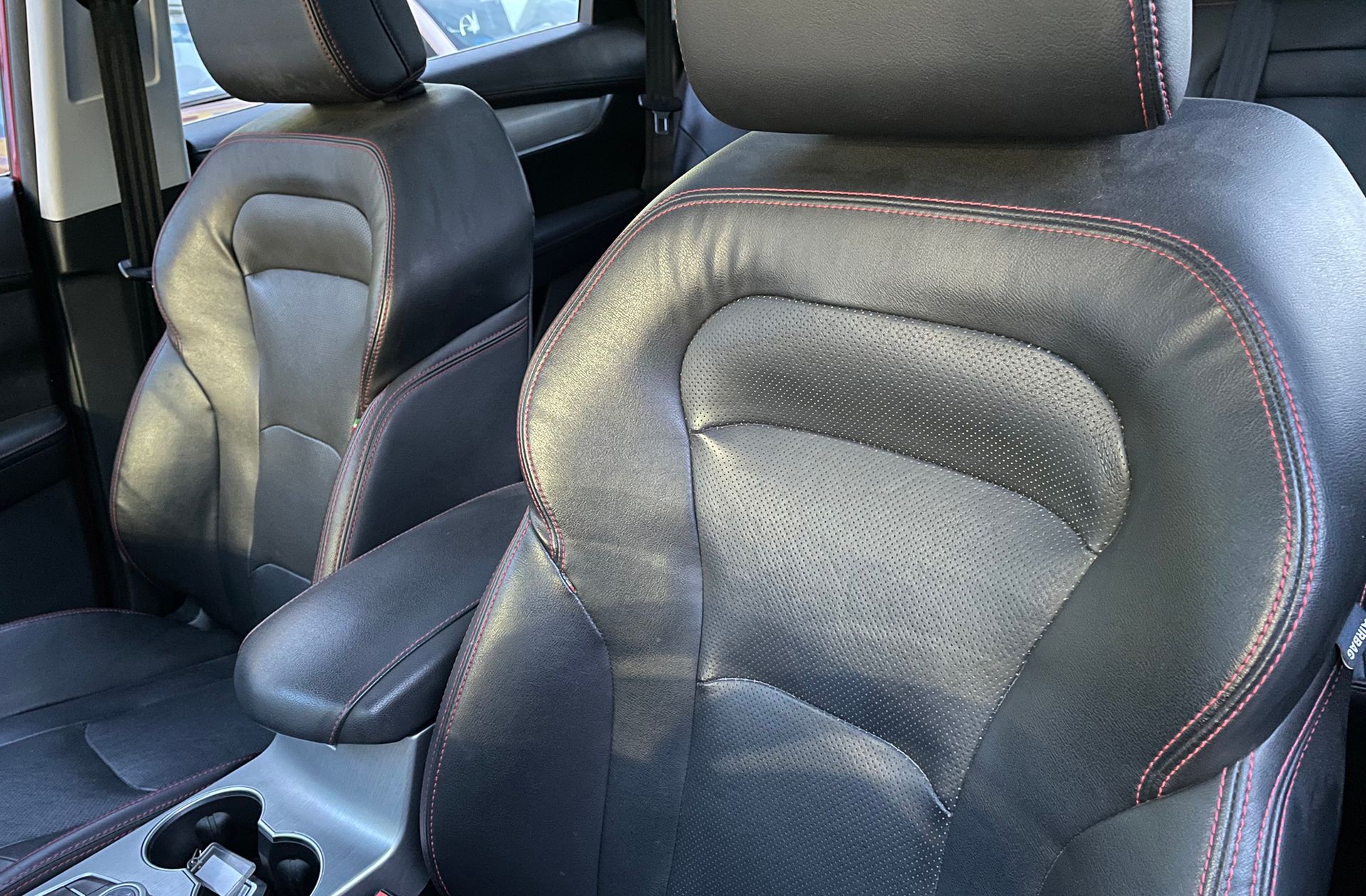 SWM G01 1.5T Luxury - foto 11