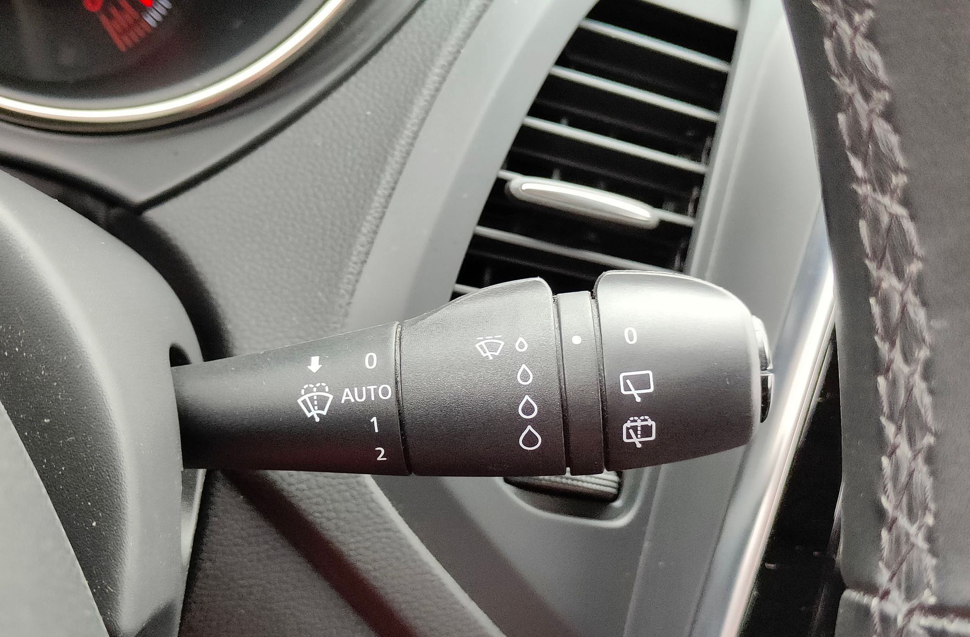 Renault Captur Zen TCe - foto 27