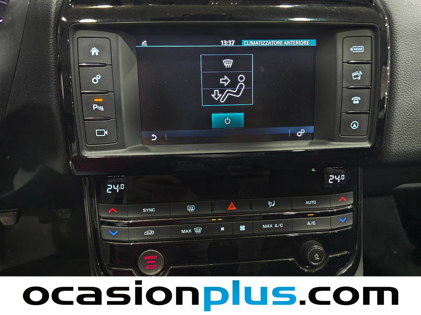 Foto Jaguar XE Jaguar XE 2.0 Diesel XE-Pure (180 CV)