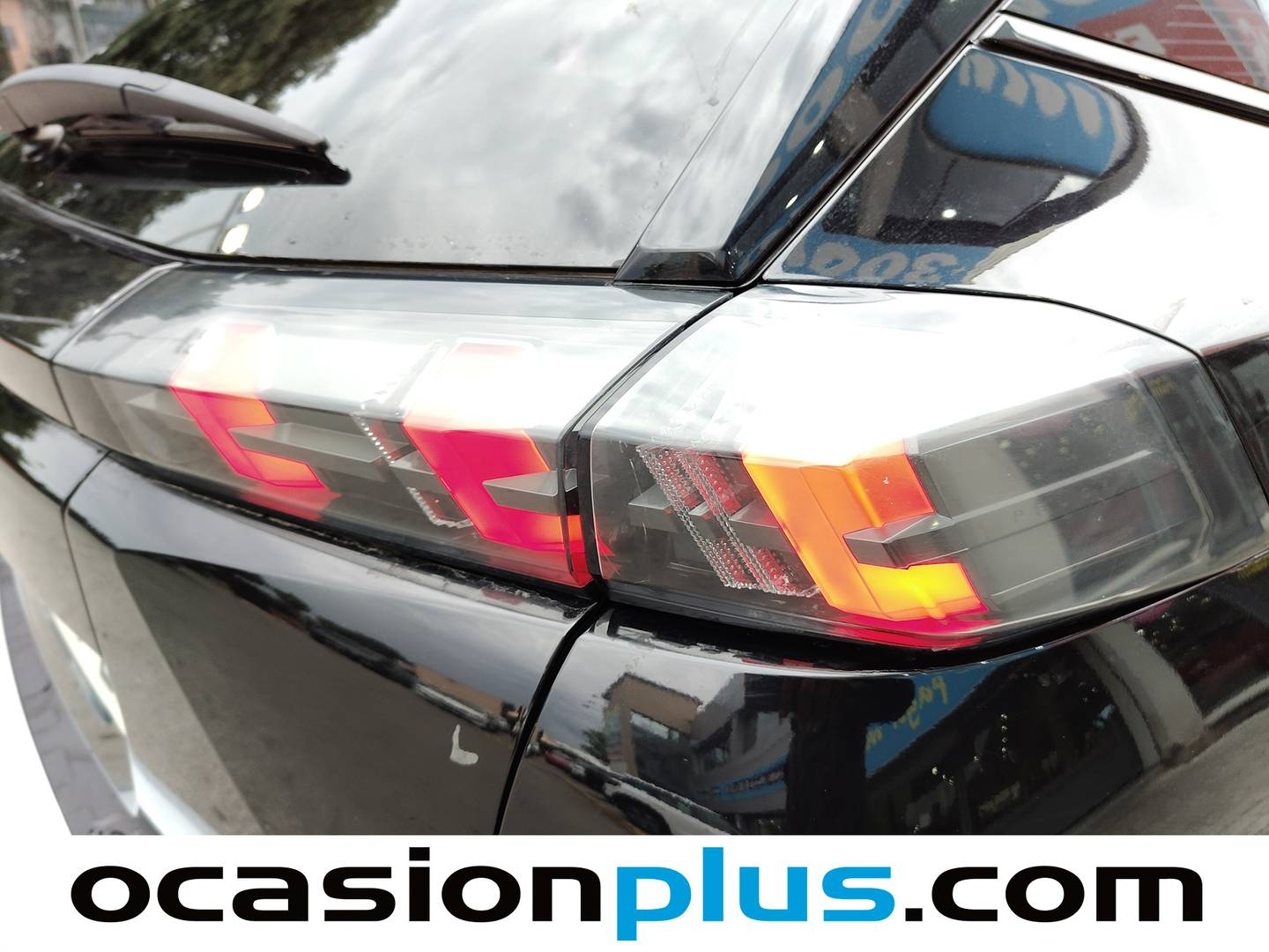 Accesorios del Peugeot 2008 Peugeot 2008 PureTech 130 S&S GT EAT8 (130 CV)
