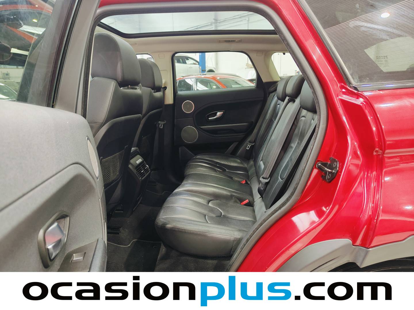 Foto asientos traseros Land Rover Range Rover Evoque Land Rover Range Rover Evoque 2.2L SD4 Pure 4x4 Auto (190 CV)