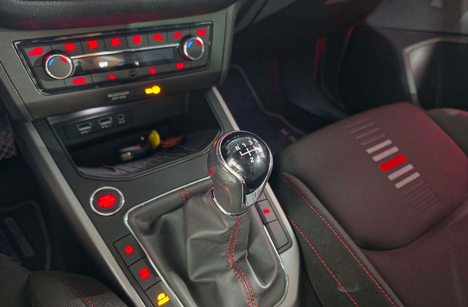 SEAT Arona 1.0 TSI Ecomotive FR - foto 5