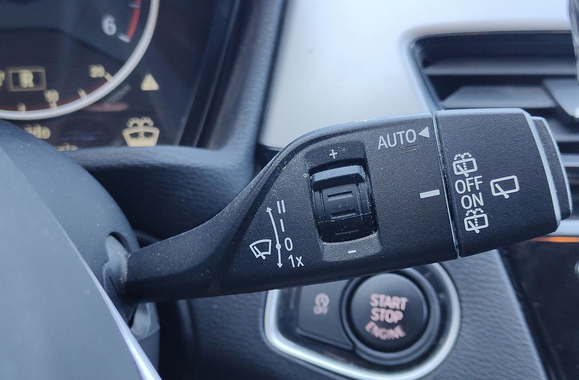 BMW X1 sDrive18d - foto 35