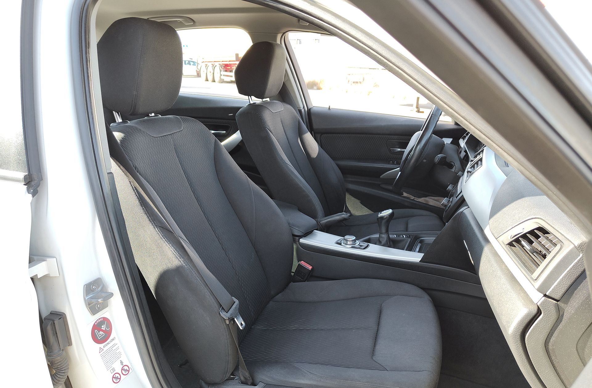 BMW Serie 3 318d - foto 18