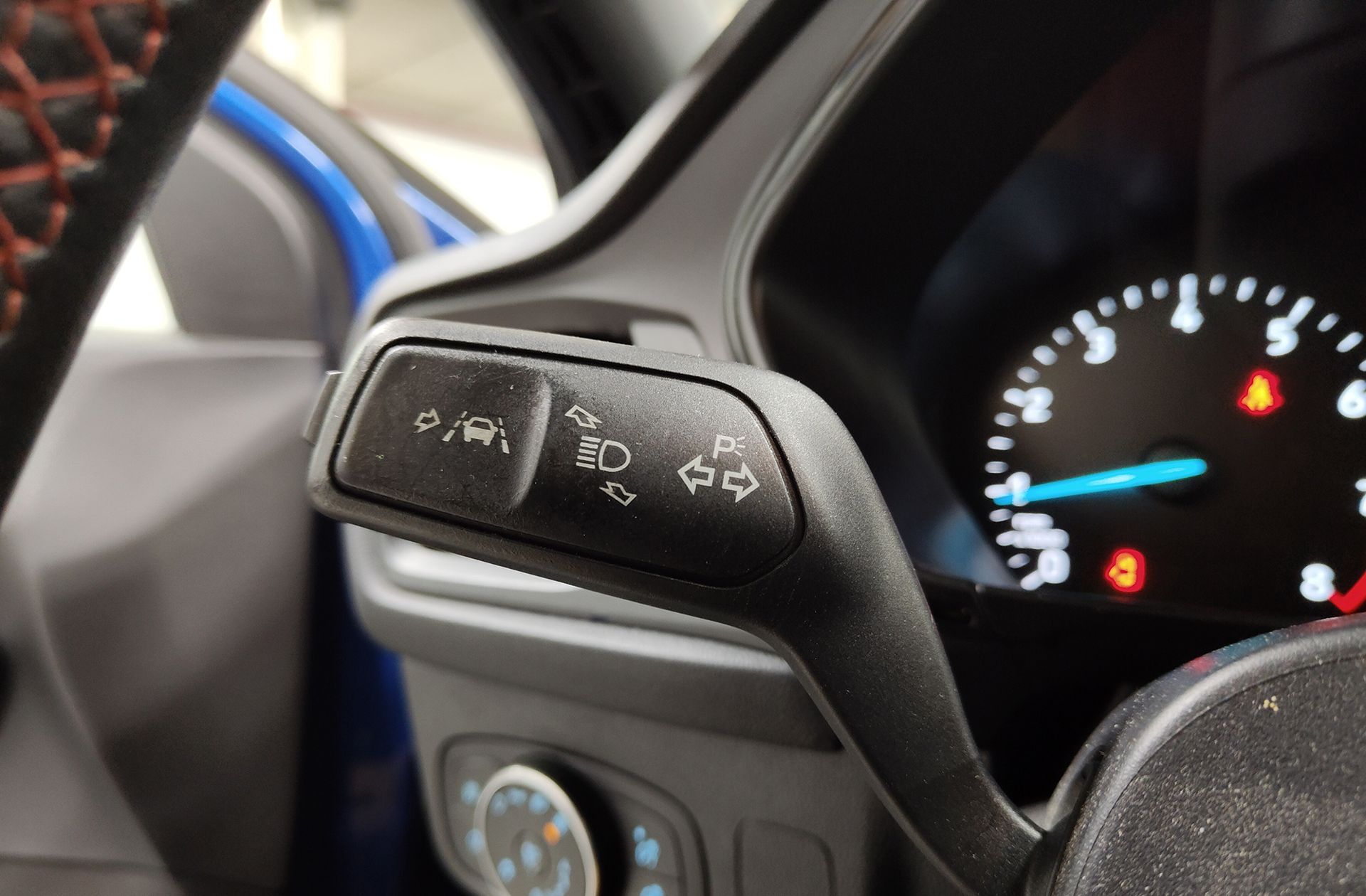 Ford Focus 1.0 EcoBoost MHEV ST-Line - foto 25