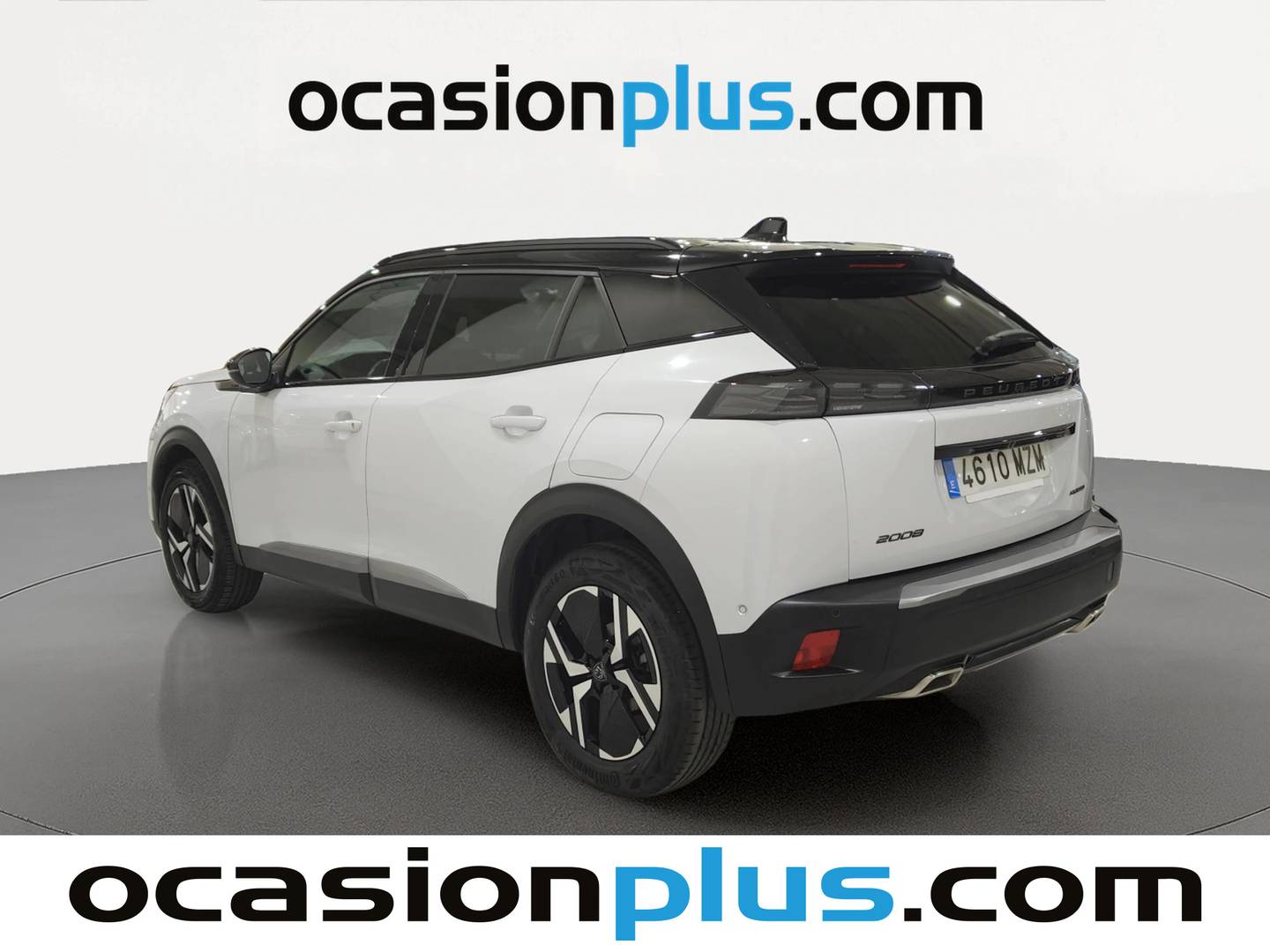 Foto trasera Peugeot 2008 Peugeot 2008 GT Hybrid eDCS6 (136 CV) derecha