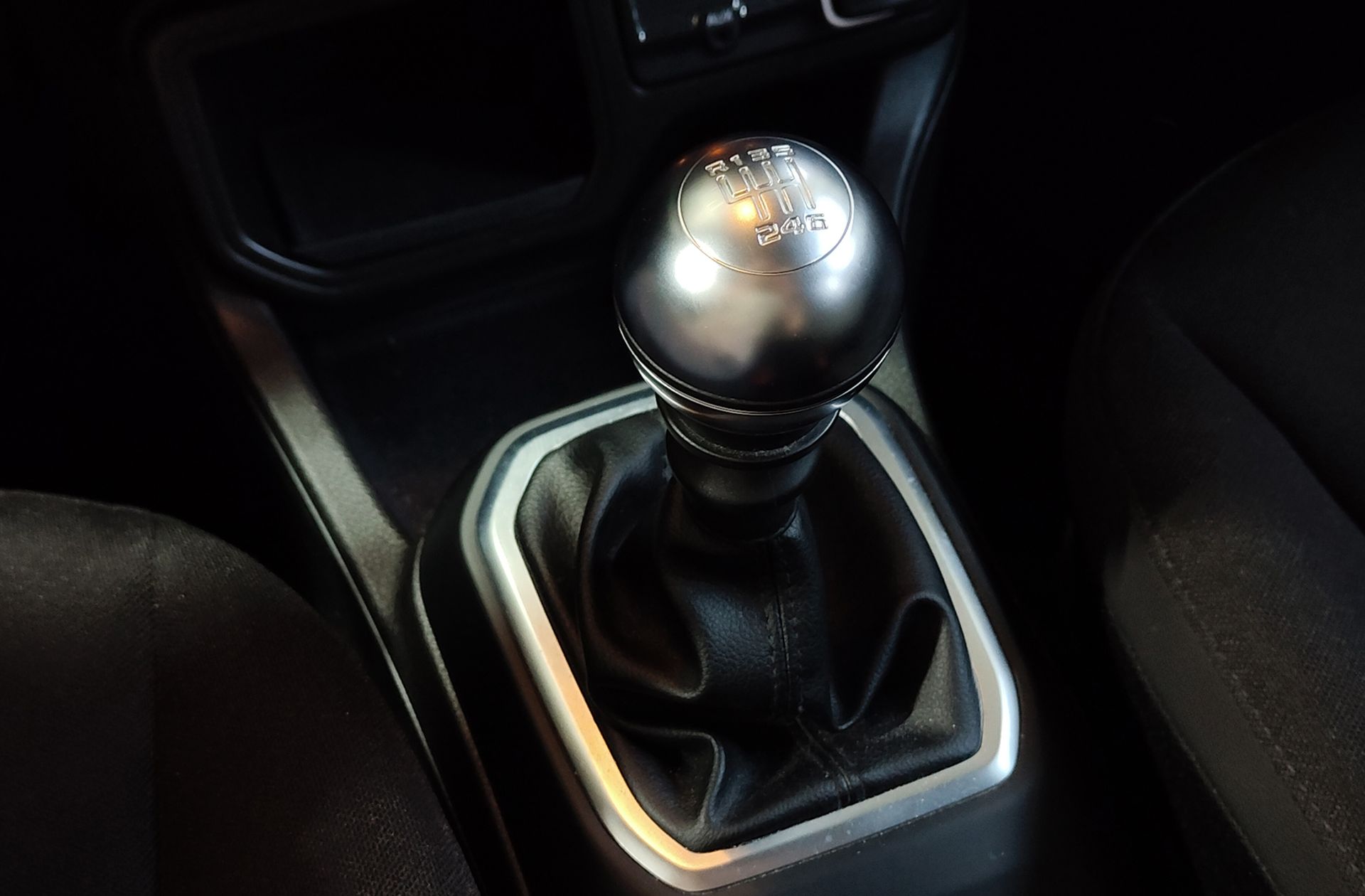 Jeep Renegade 1.0G Night Eagle II 4x2 - foto 6