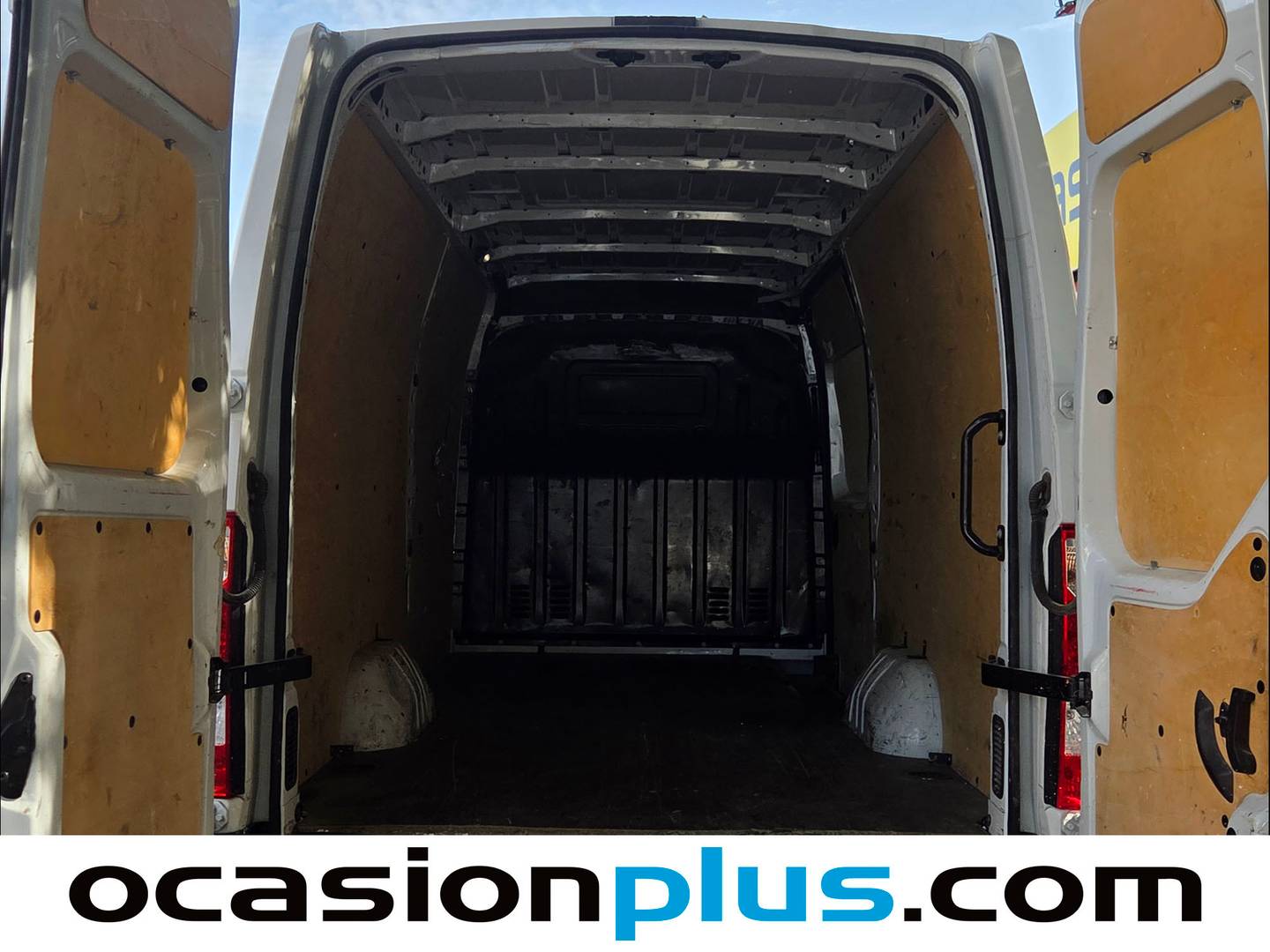 Foto asientos traseros Renault Master Renault Master Furgon L3H2 3500 Energy RS dCi (145 CV)