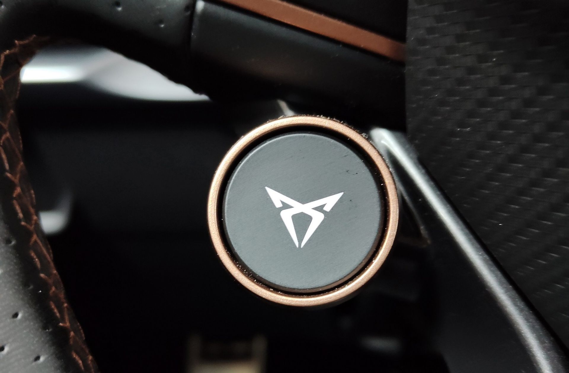 Cupra León 1.5 TSI e-Hybrid DSG - foto 17