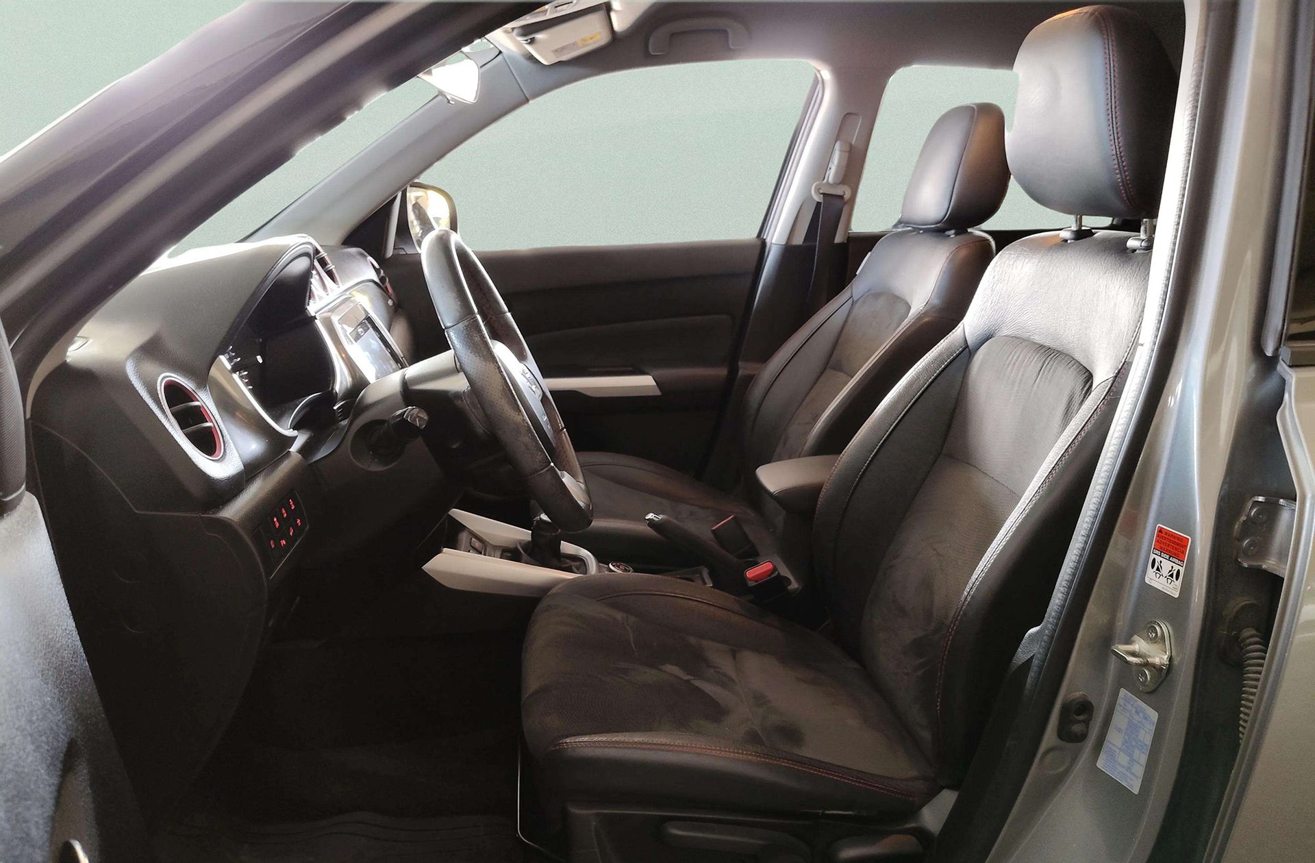 Suzuki Vitara 1.4 Turbo S 4WD - foto 14