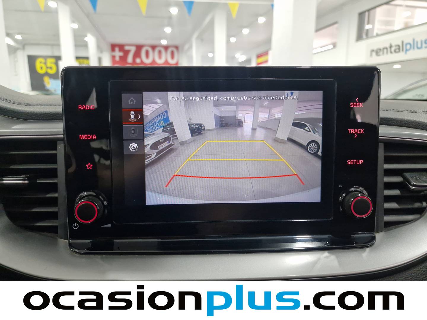 Extras y acabados del KIA Ceed KIA Ceed 1.6 MHEV iMT Drive (136 CV)