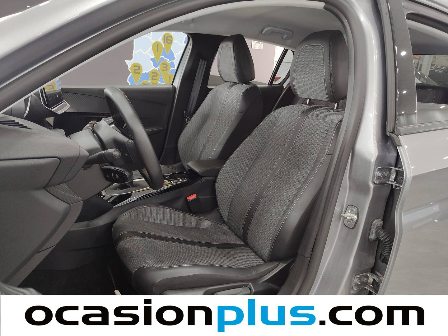 Foto asientos delanteros Peugeot 208 Peugeot 208 PureTech 100 Allure (100 CV)