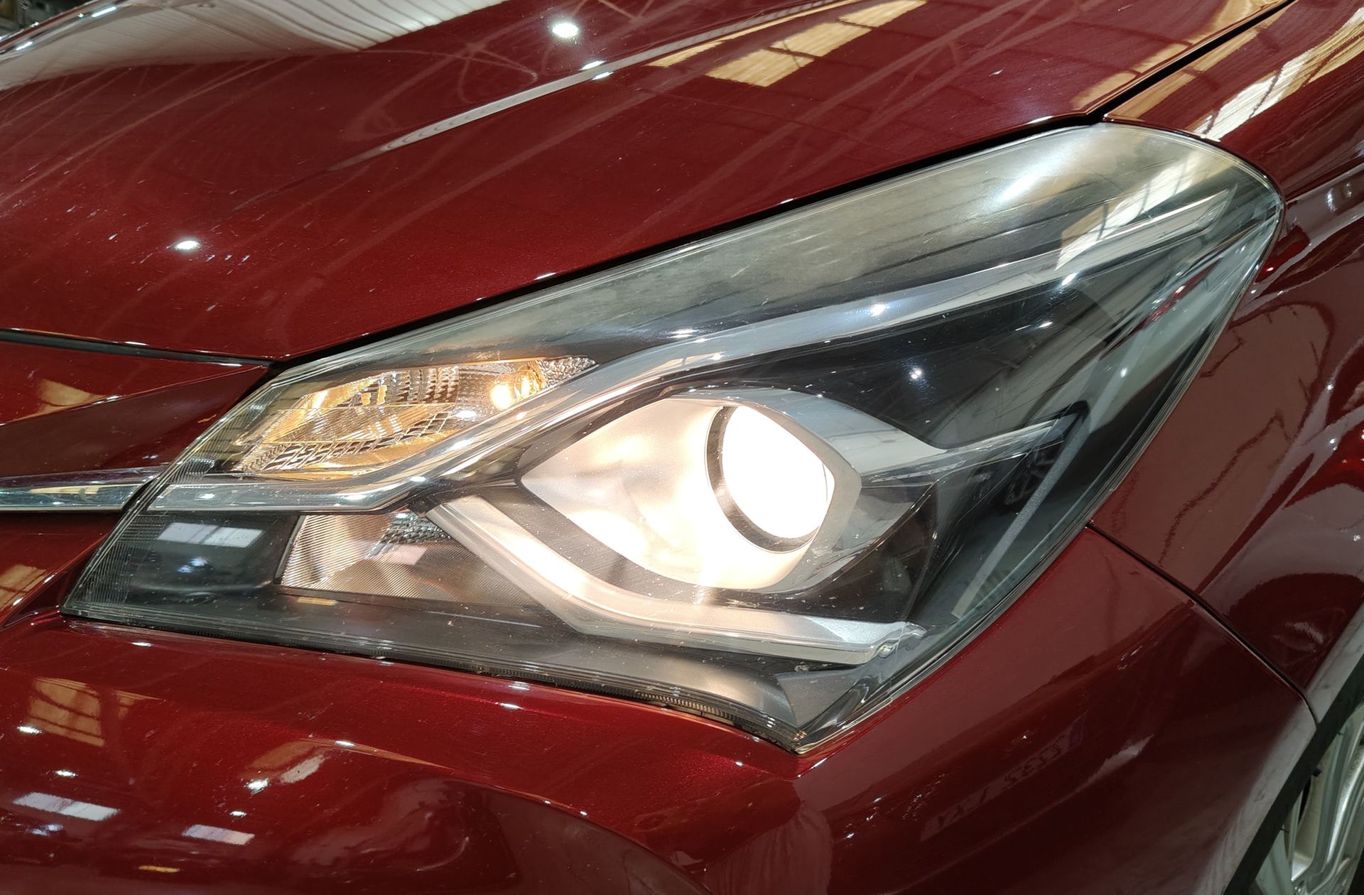 Toyota Yaris 1.5 Active Tech - foto 14