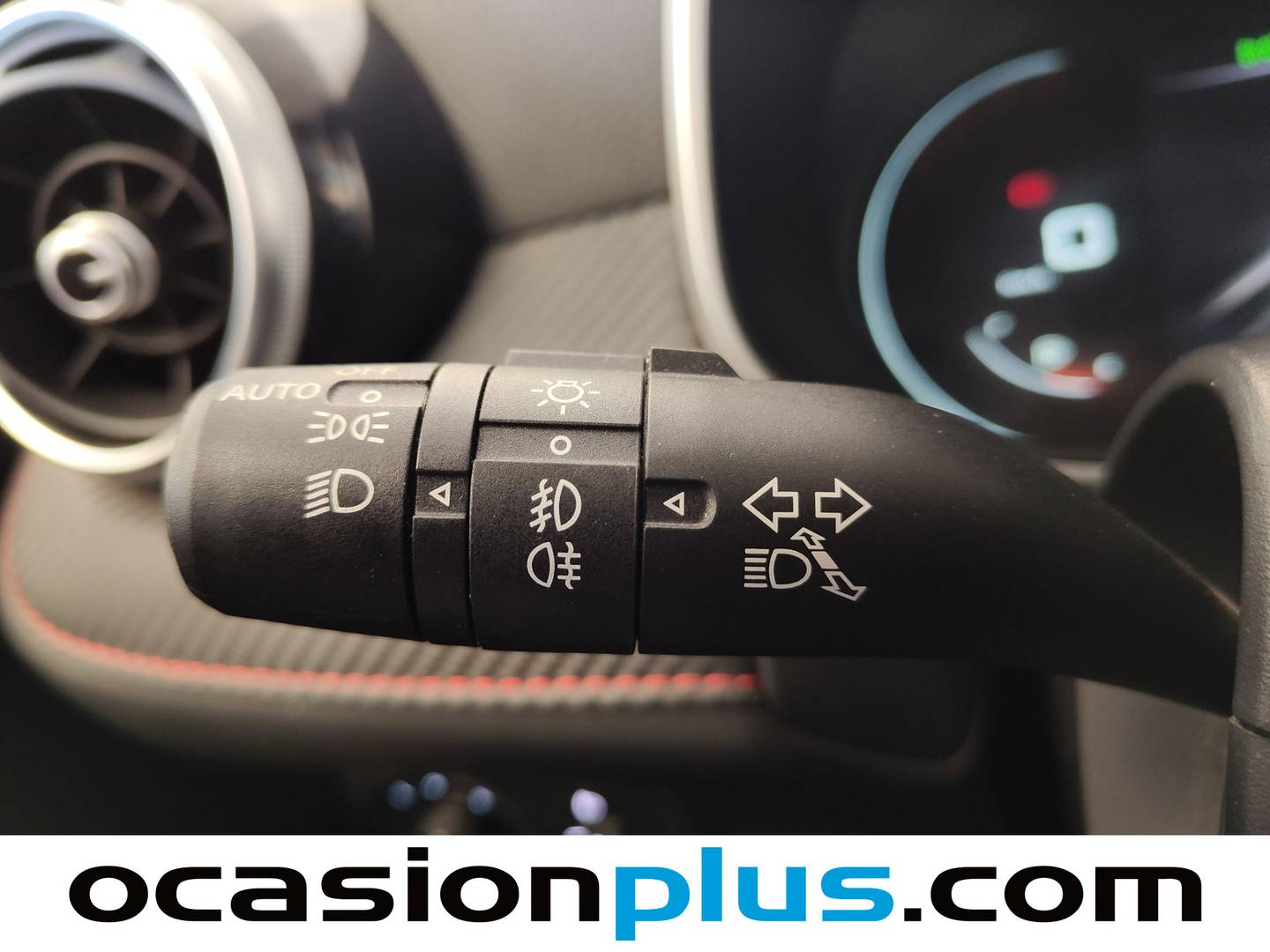 Acabados MG ZS MG ZS 1.0T Luxury Auto (111 CV)