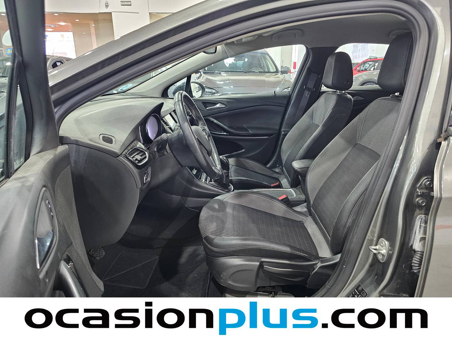 Foto Opel Astra Opel Astra 1.5D DVH Design & Tech (122 CV)