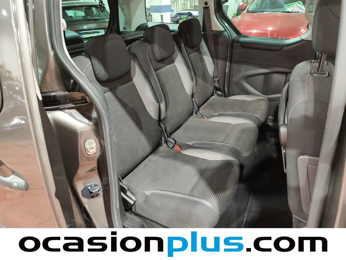 Foto Peugeot Partner Peugeot Partner Tepee 1.6 BlueHDi TEPEE Outdoor (100 CV)