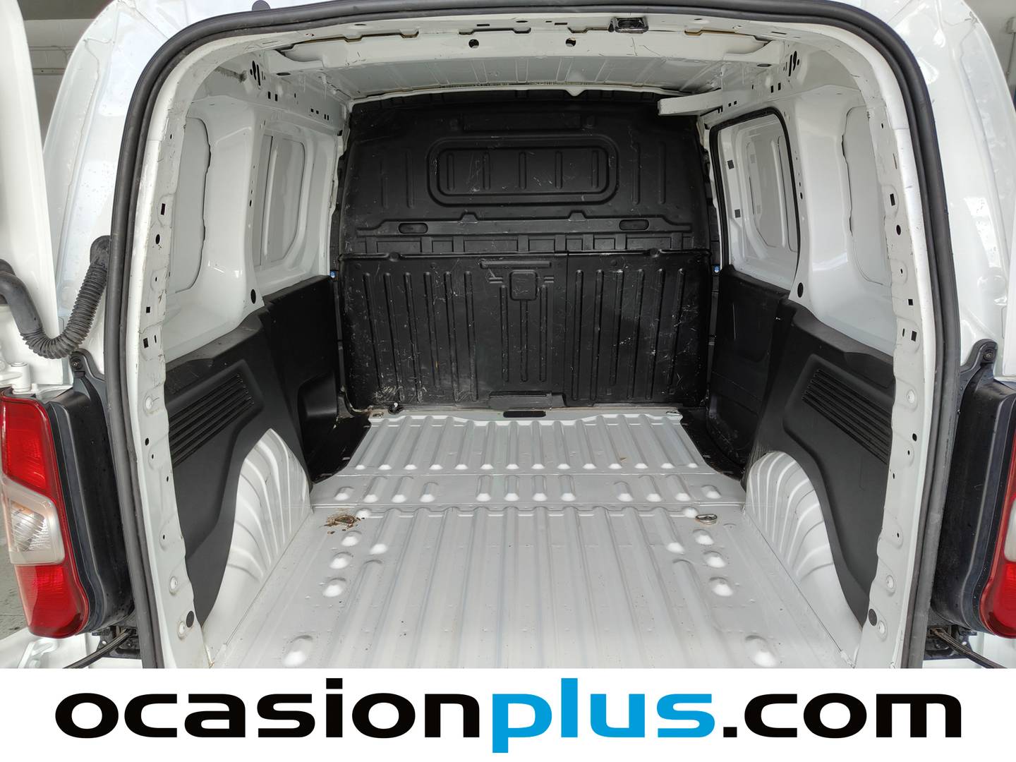 Foto Peugeot Partner Peugeot Partner Furgon BlueHDi 100 S&S Pro Standard 600kg (98 CV)