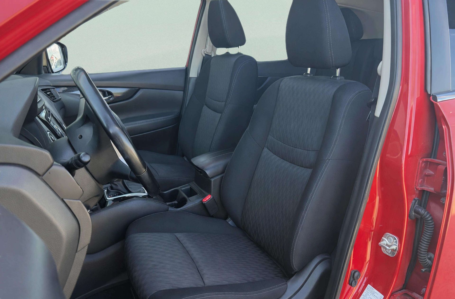 Nissan X-Trail dCi 130 N-Connecta Xtronic - foto 12