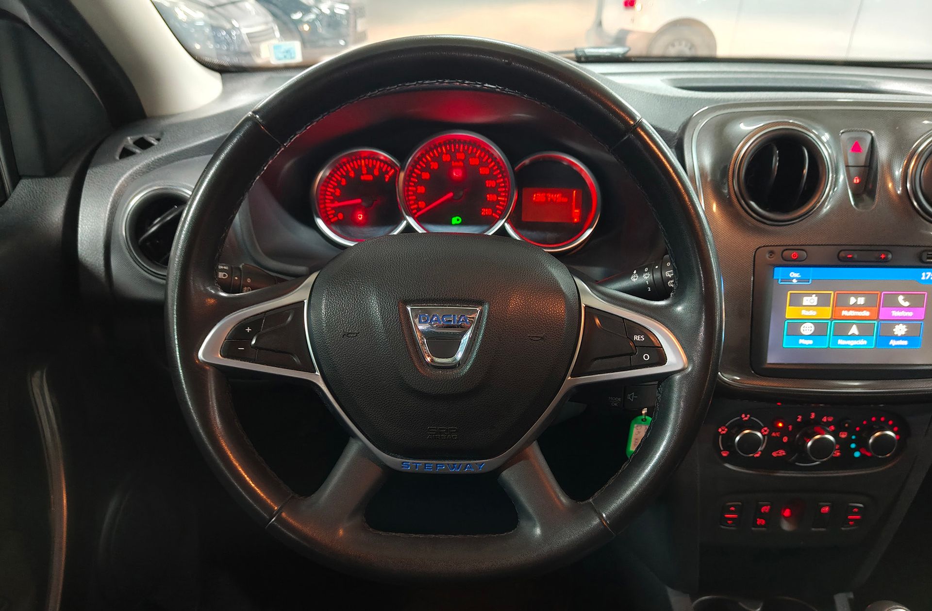 Dacia Sandero Stepway Comfort TCe - foto 23