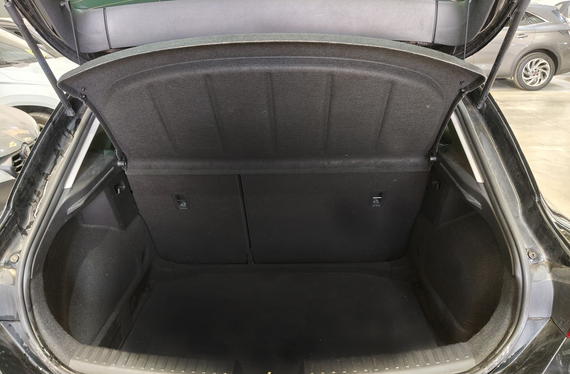 SEAT León 2.0 TDI Style Go DSG - foto 17
