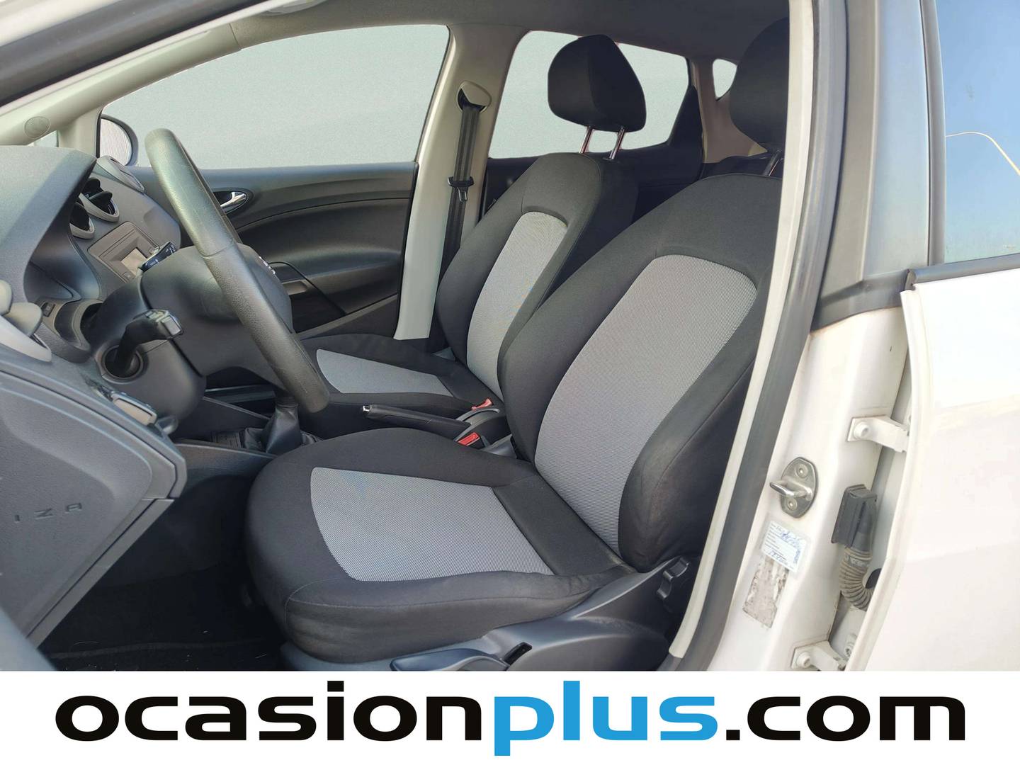 Foto asientos delanteros Seat Ibiza SEAT Ibiza 1.2 TSI Reference Plus (90 CV)