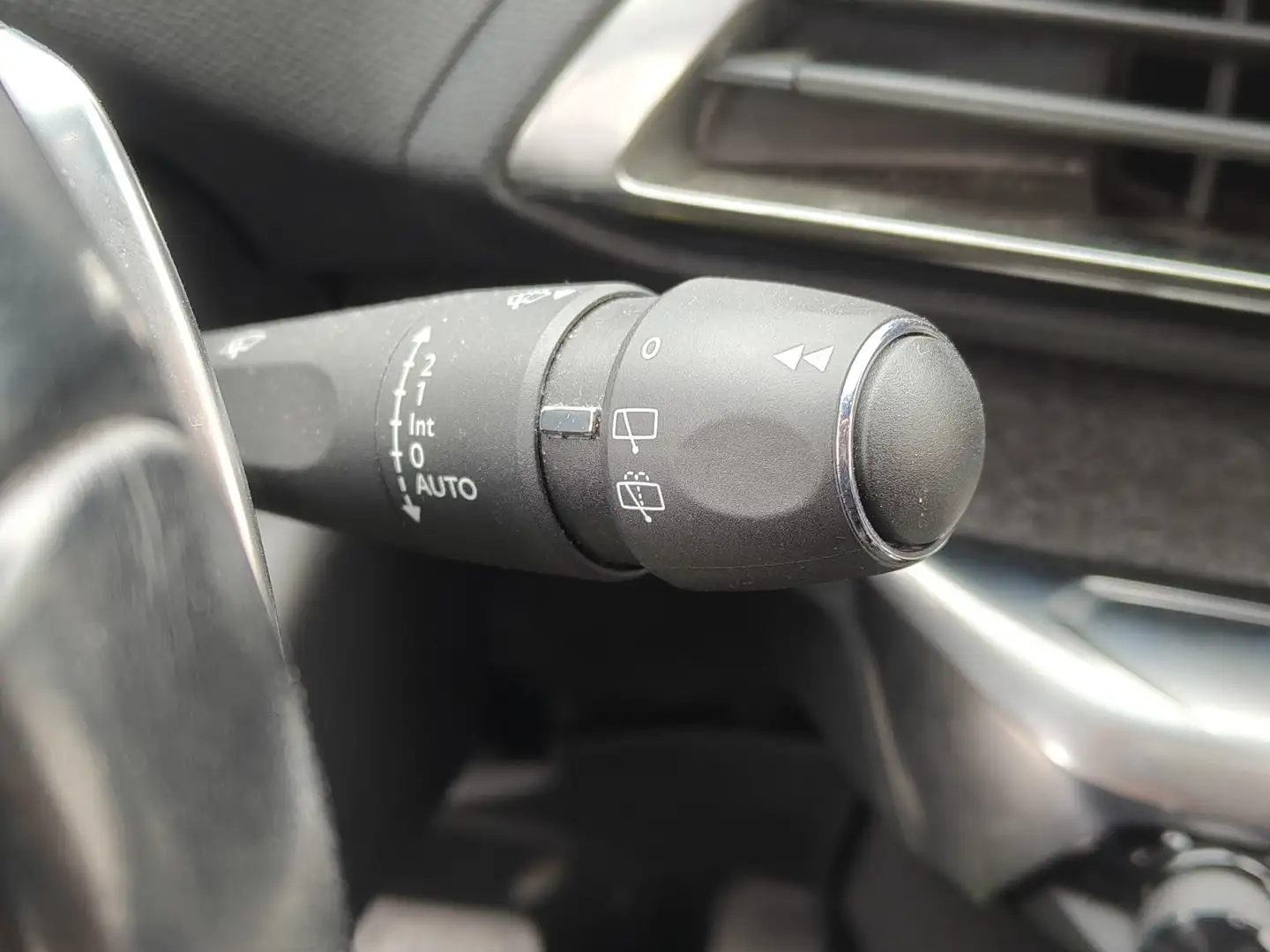 Foto Peugeot 5008 Peugeot 5008 PureTech 130 S&S Allure Pack EAT8 (130 CV) 7 Plazas