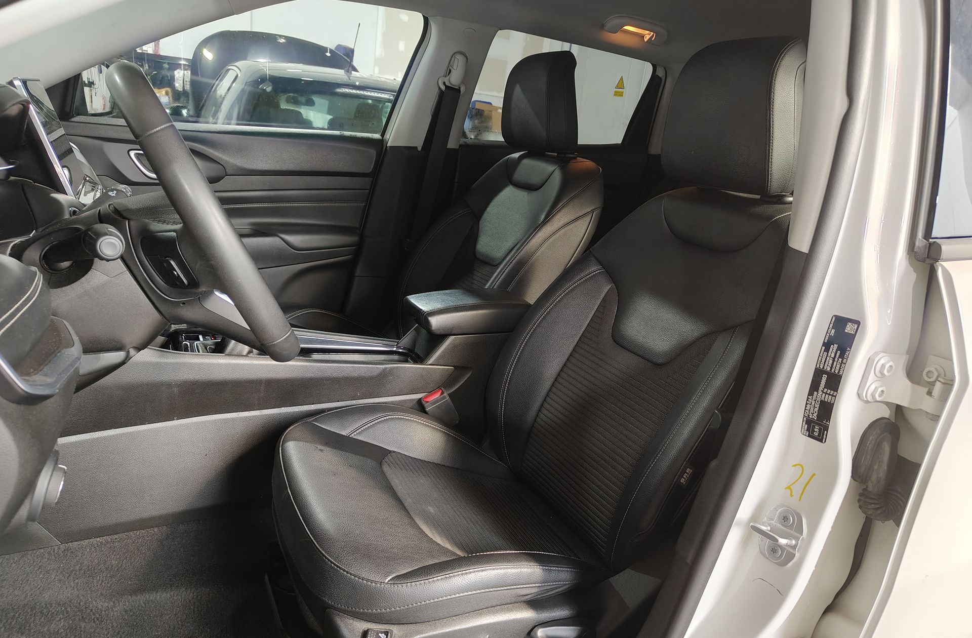 Jeep Compass 1.6 MultiJet Limited 4x2 - foto 12