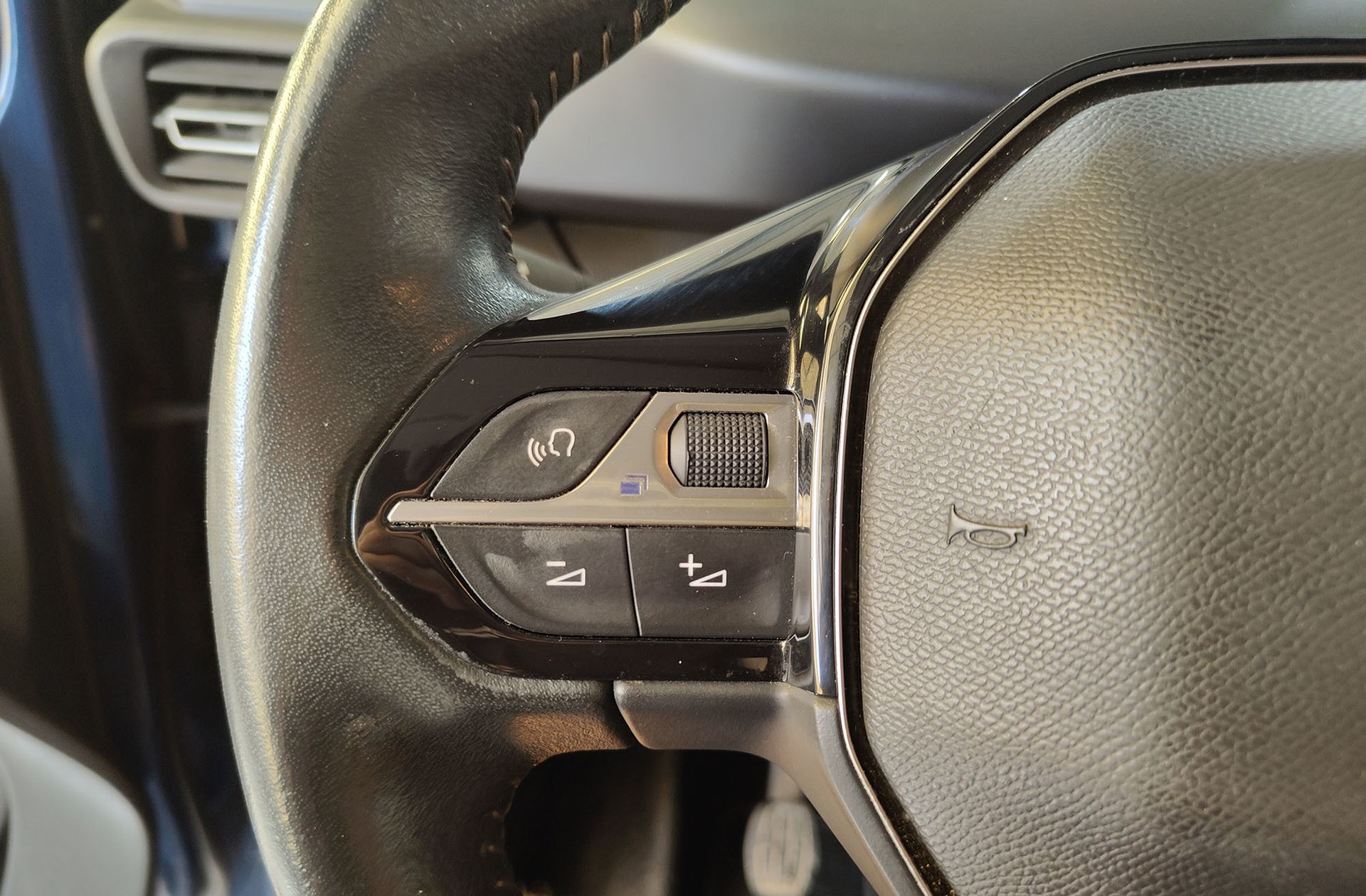 Peugeot Rifter BlueHDi 130 Allure Standard - foto 24