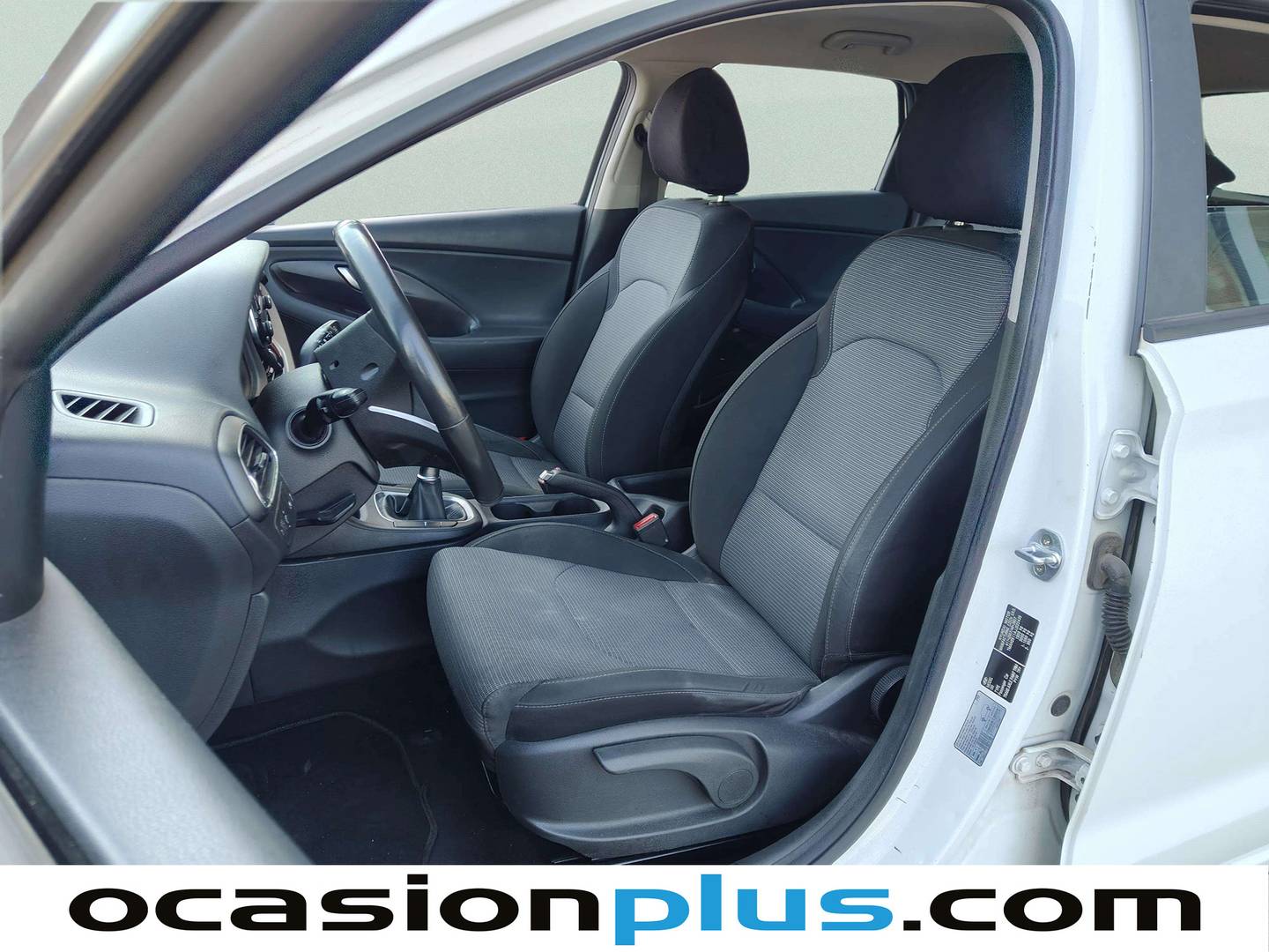 Foto asientos delanteros Hyundai i30 Hyundai i30 1.0 TGDI Klass (120 CV)