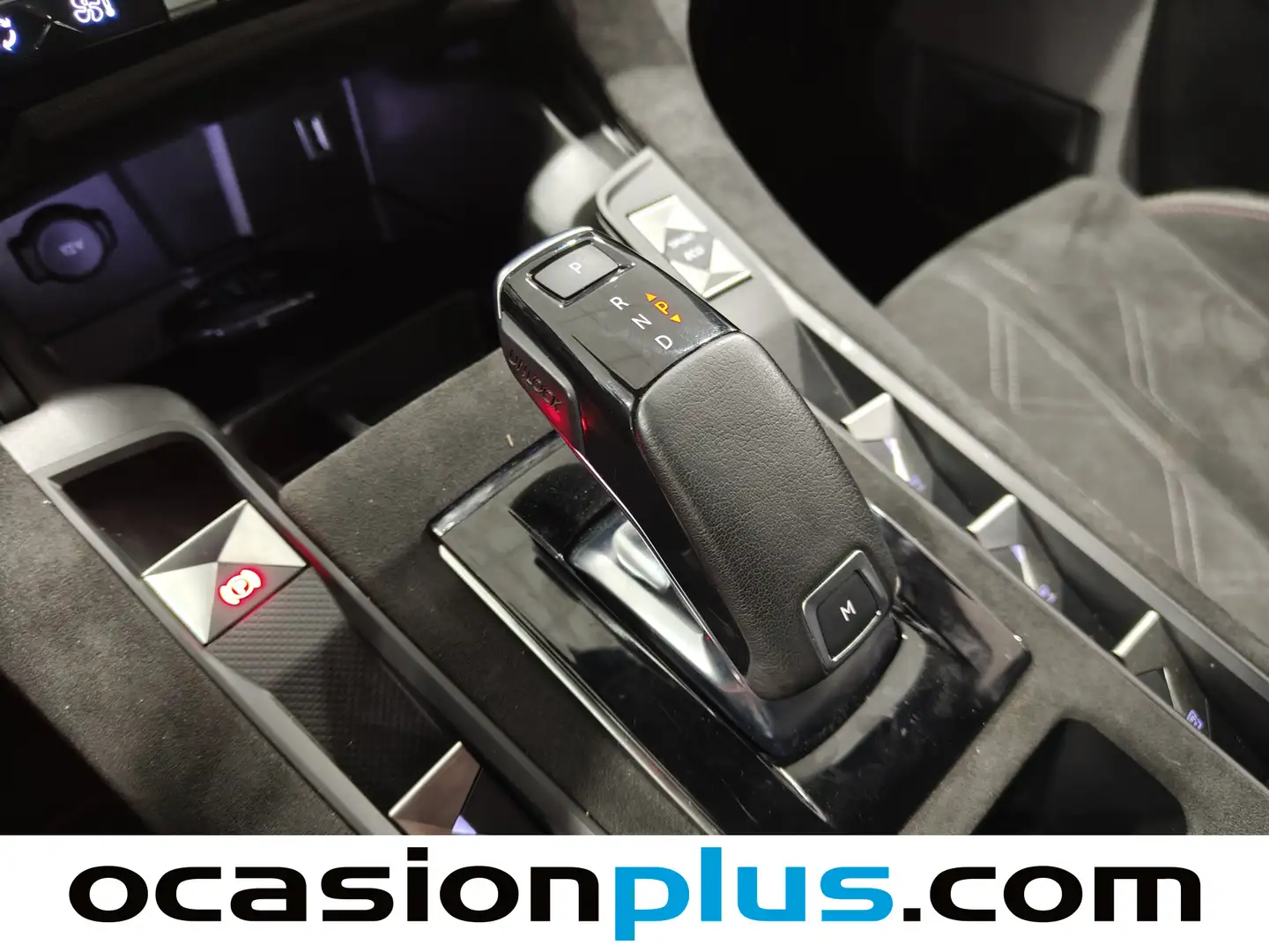 Foto DS DS 7 Crossback DS DS7 Crossback PureTech 130 Performance Line Auto (130 CV)