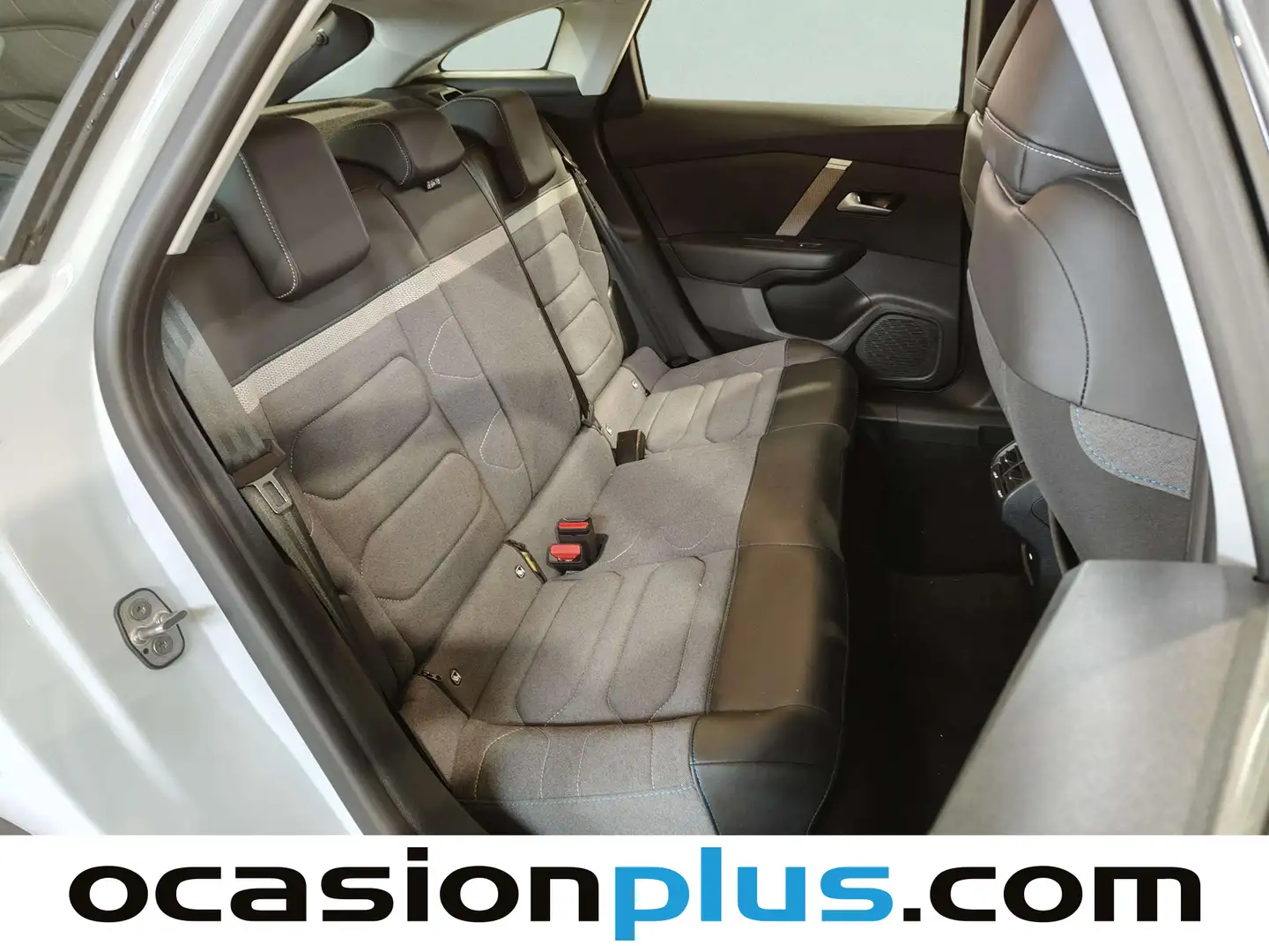 Foto Citroën C4 Citroen C4 Hybrid 136 Plus e-DCS6 (136 CV)