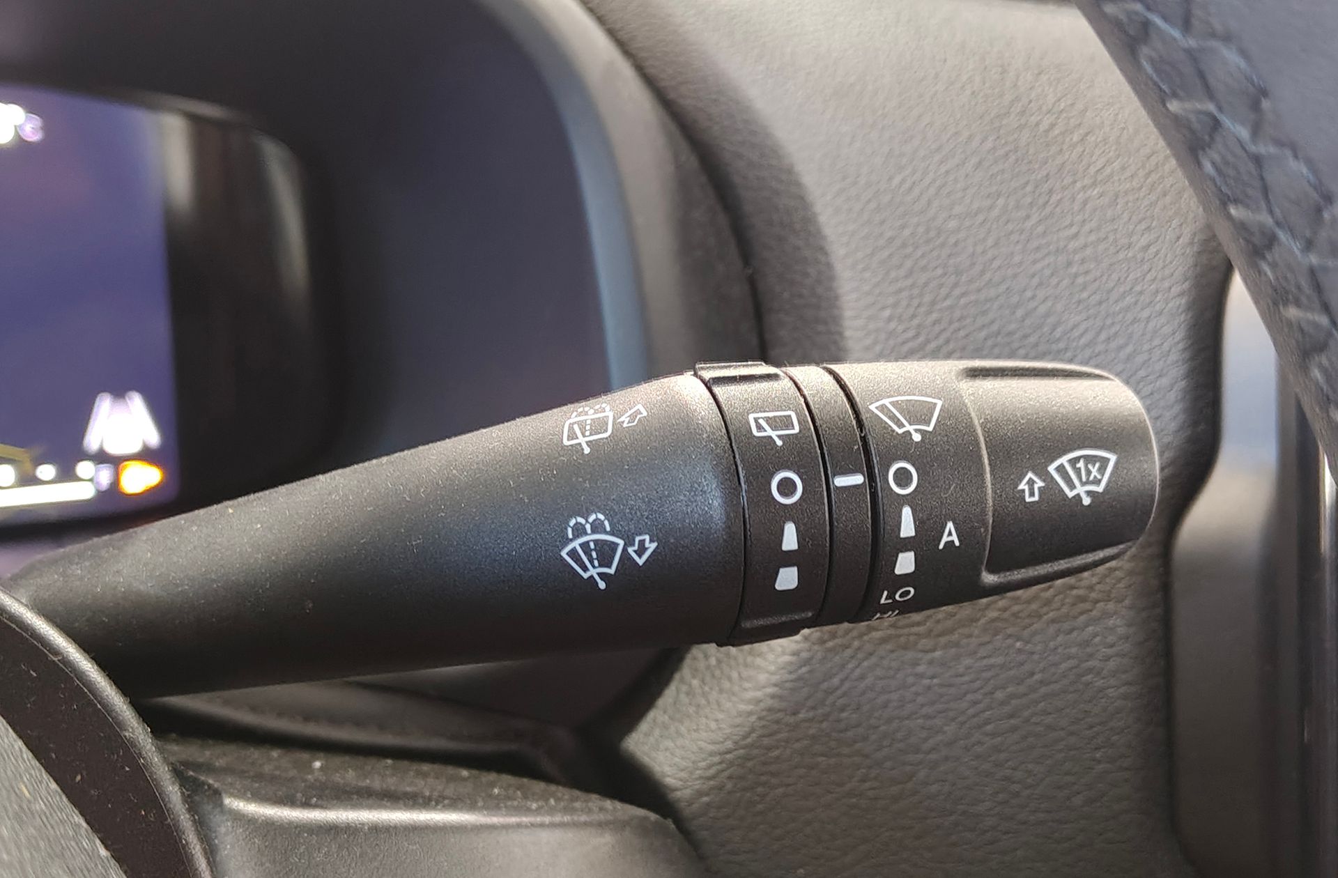 Jeep Renegade eHybrid 1.5 Limited ATX - foto 27