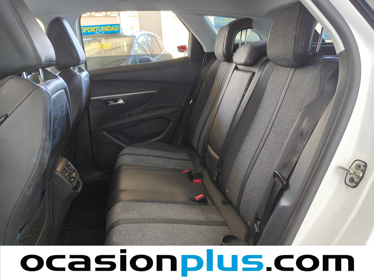 Foto asientos traseros Peugeot 3008 Peugeot 3008 PureTech 130 S&S Allure (130 CV)
