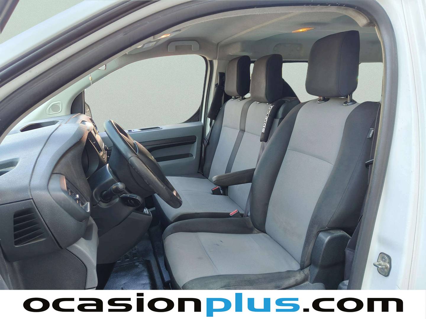 Foto asientos traseros Citroën Jumpy Citroen Jumpy Combi BlueHDi 115 Talla XL Confort (115 CV)