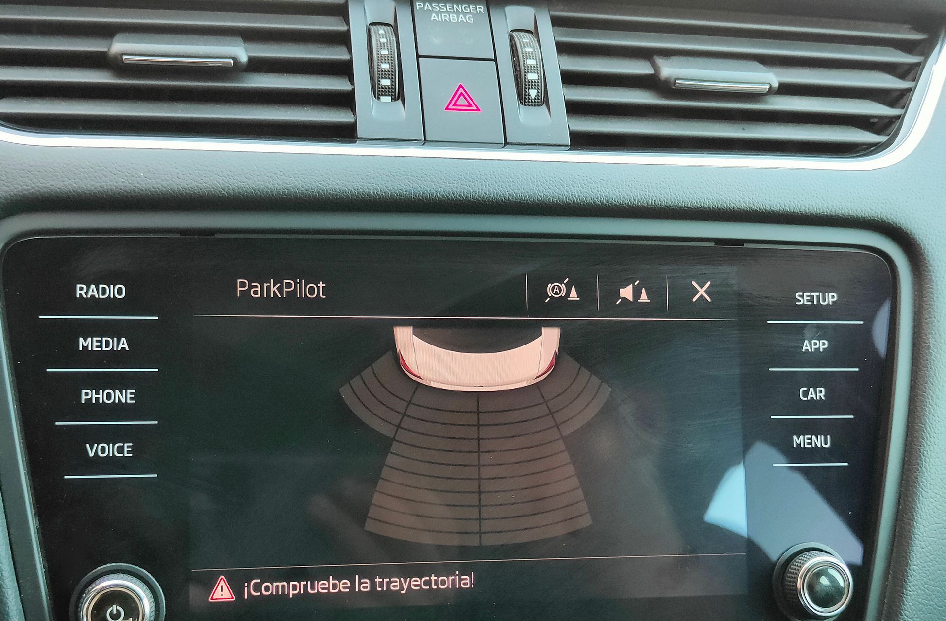 Škoda Octavia 1.4 TSI Like DSG - foto 9