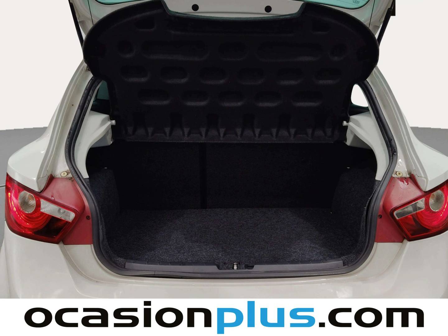 Fotos maletero Seat Ibiza Seat Ibiza SC 2.0 TDI CR FR Bocanegra (143 CV)