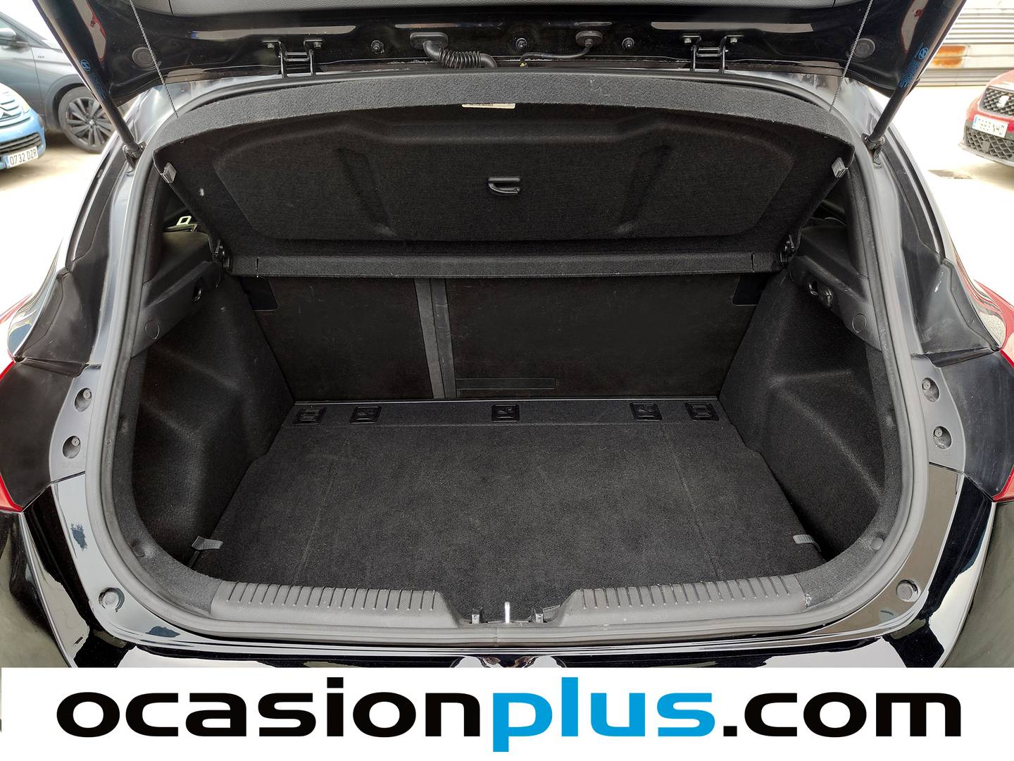 Fotos maletero Hyundai i30 Hyundai i30 1.6 CRDI Tecno (110 CV)