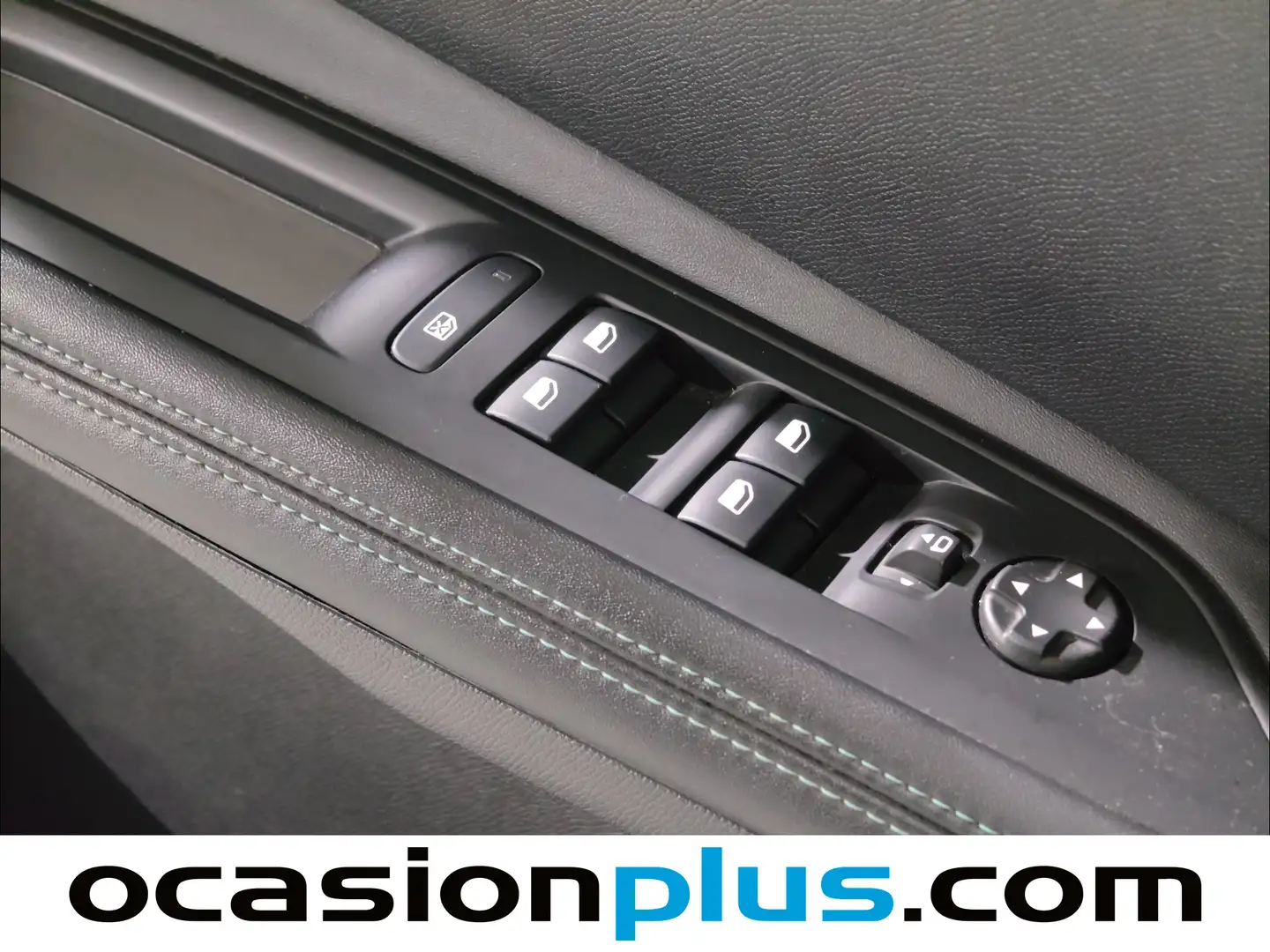 Foto Peugeot 3008 Hybrid Peugeot 3008 Hybrid 225 Allure e-EAT8 (225 CV)