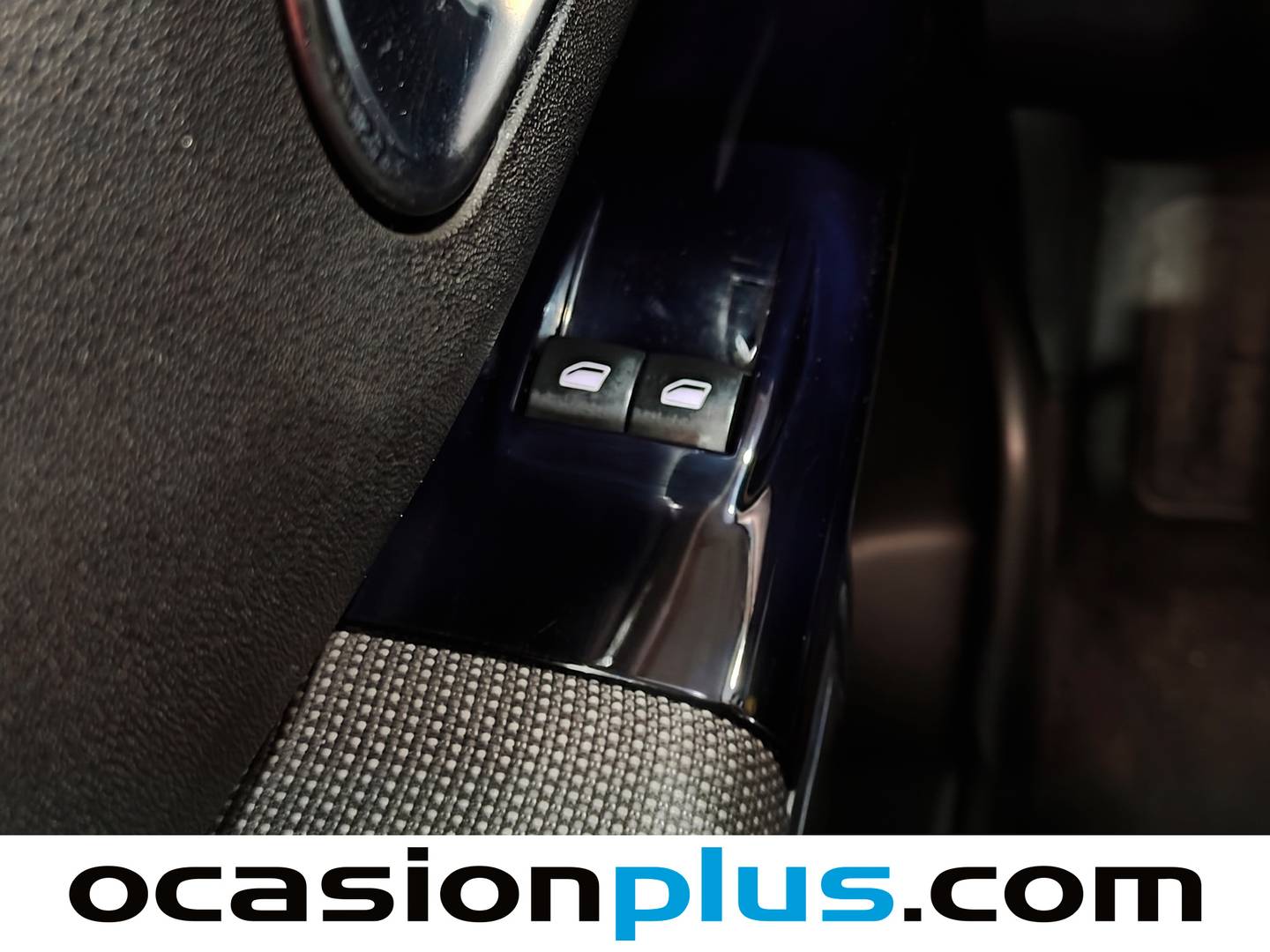 Citroën C4 Cactus Citroën C4 Cactus BlueHDi 100 S&S Feel ETG6 (100 CV) 2015