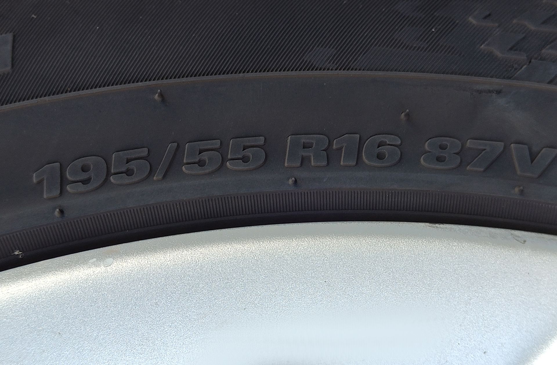Opel Corsa 1.4 Cosmo - foto 30