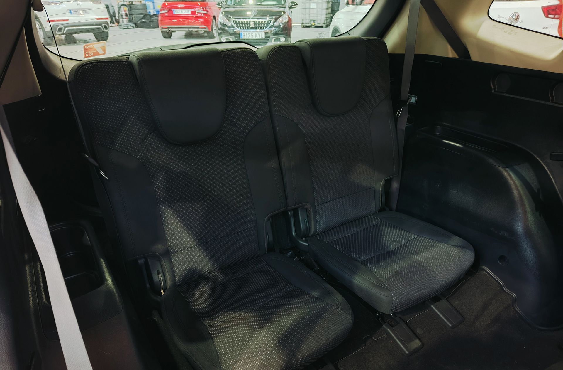 Kia Carens 1.7 CRDi VGT Eco-Dynam x-Tech 7 plazas - foto 7