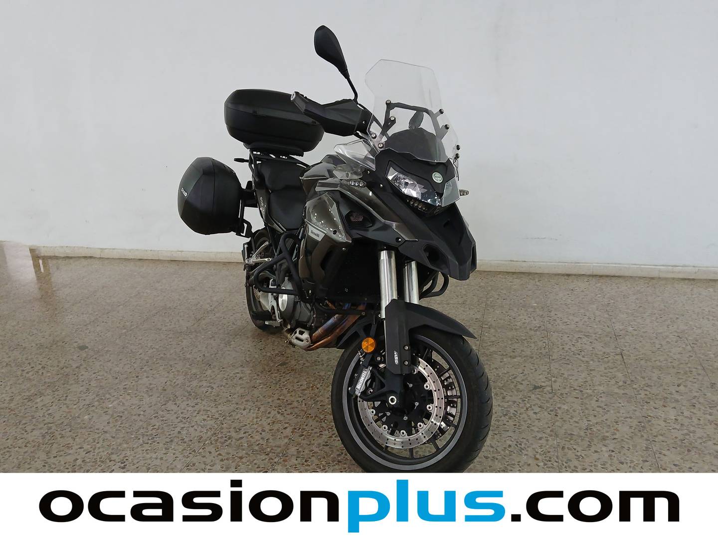 Foto Benelli TRK 502 Benelli TRK 502 (47CV)