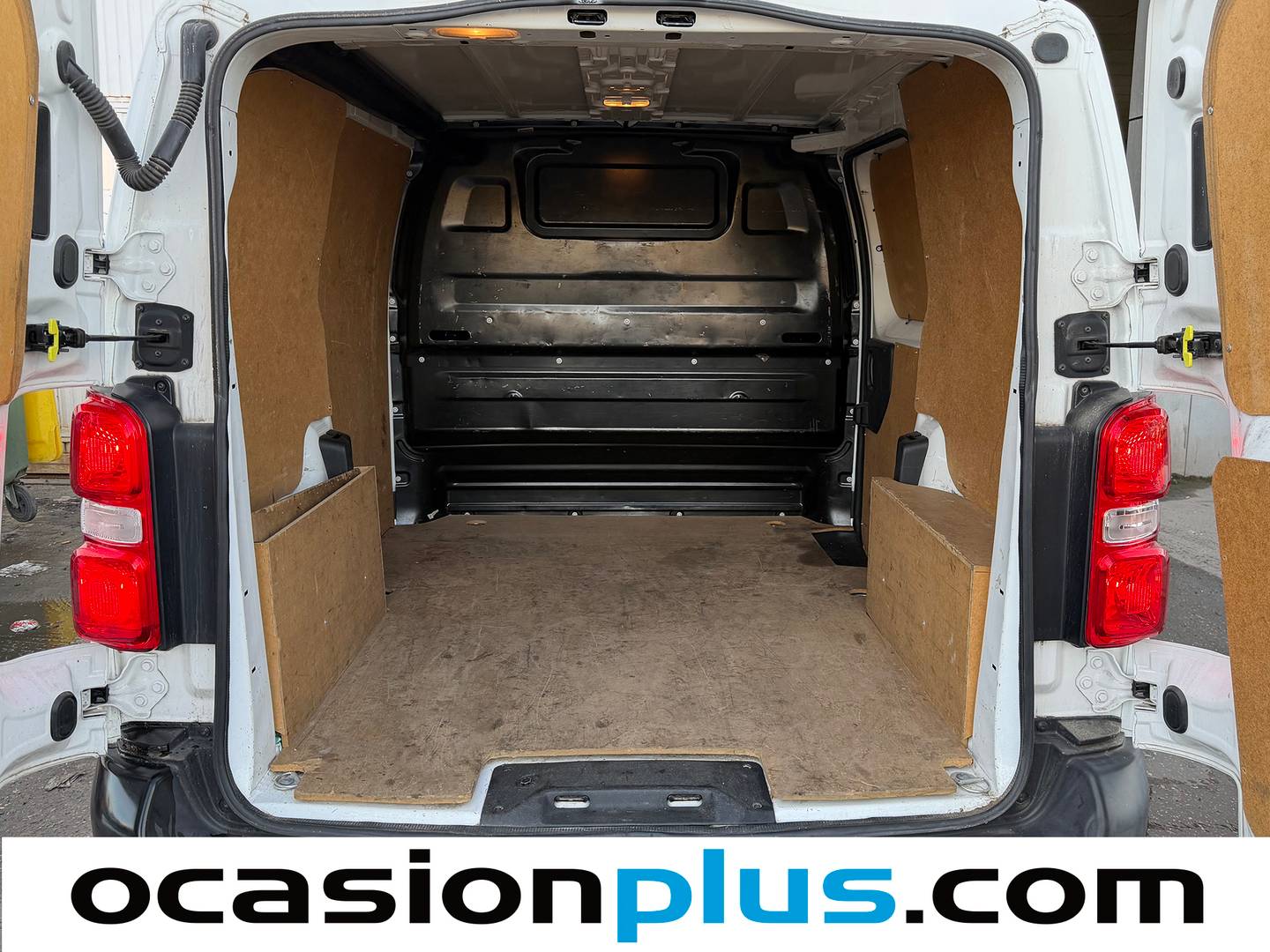 Fotos maletero Fiat Scudo Fiat Scudo Furgon 1.5 BlueHDI L1 Business (102 CV)