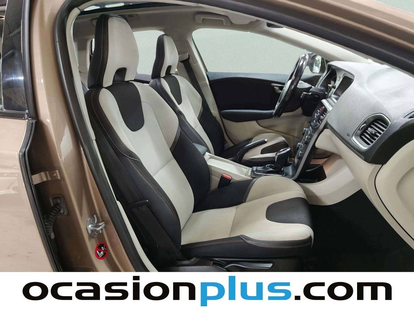 Volvo V40 Cross Country Volvo V40 Cross Country D3 Momentum Auto (150 CV) 2015