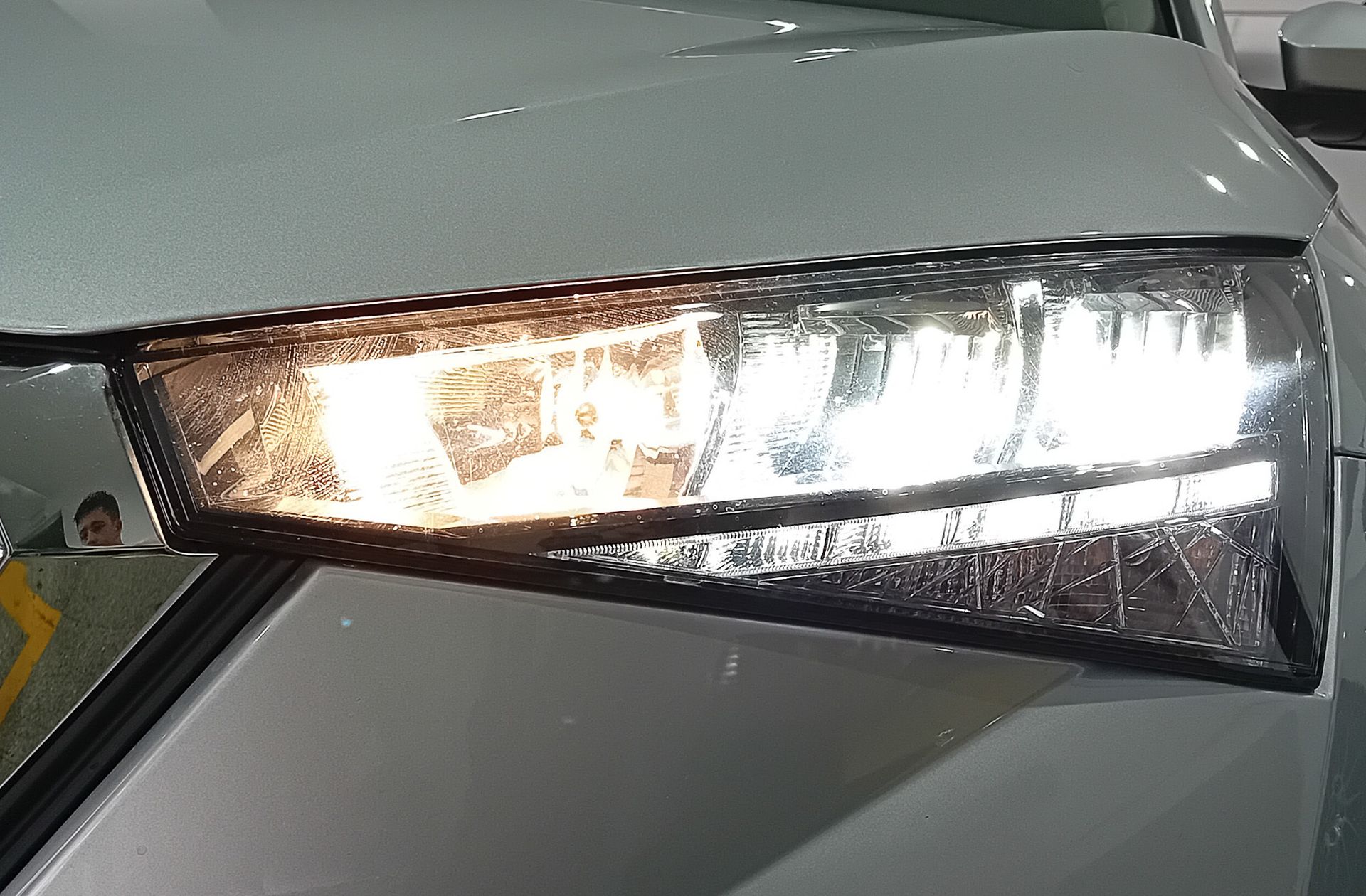 Škoda Scala 1.5 TSI Emotion - foto 14