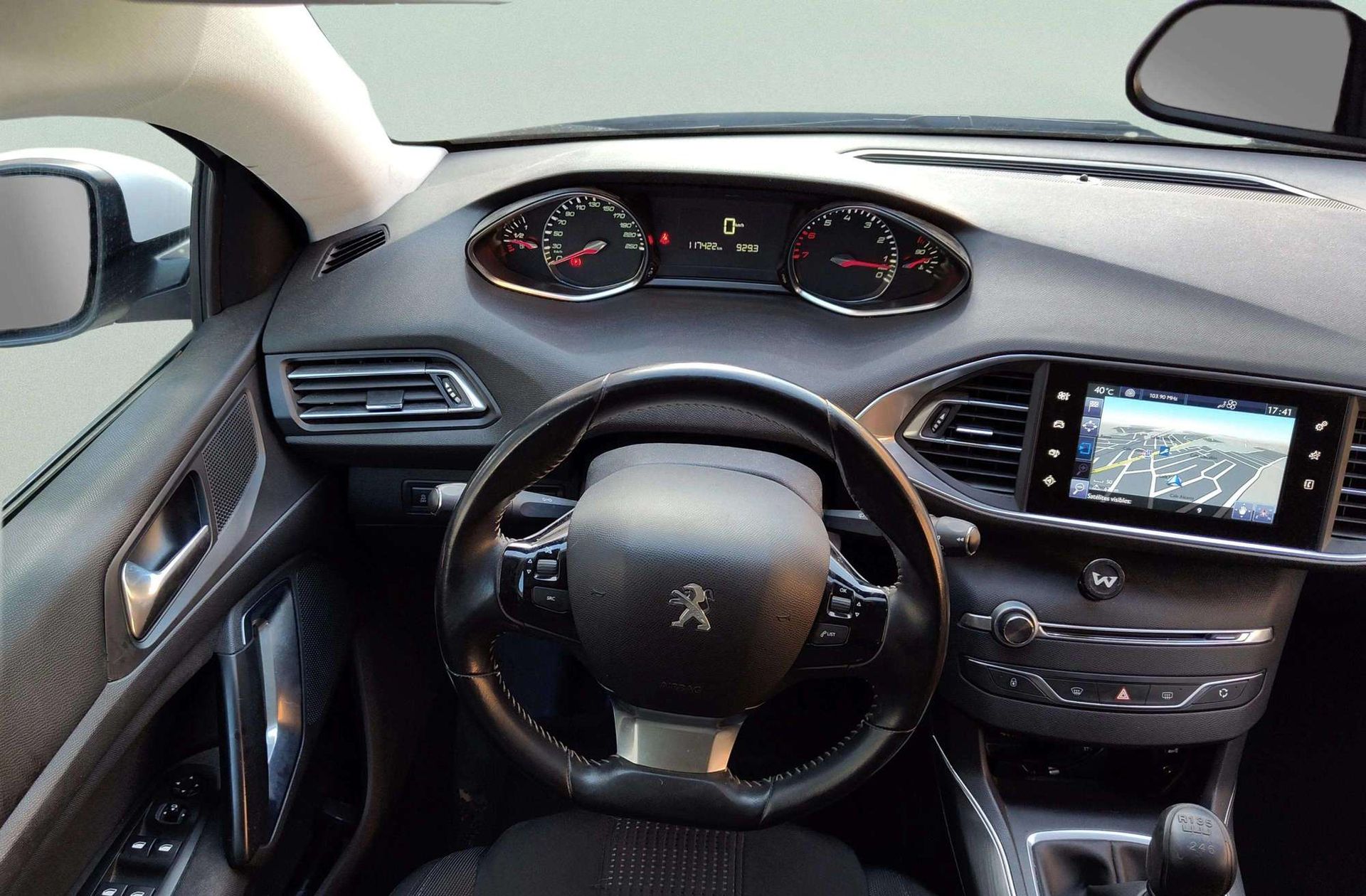 Peugeot 308 SW PureTech 130 Allure - foto 24