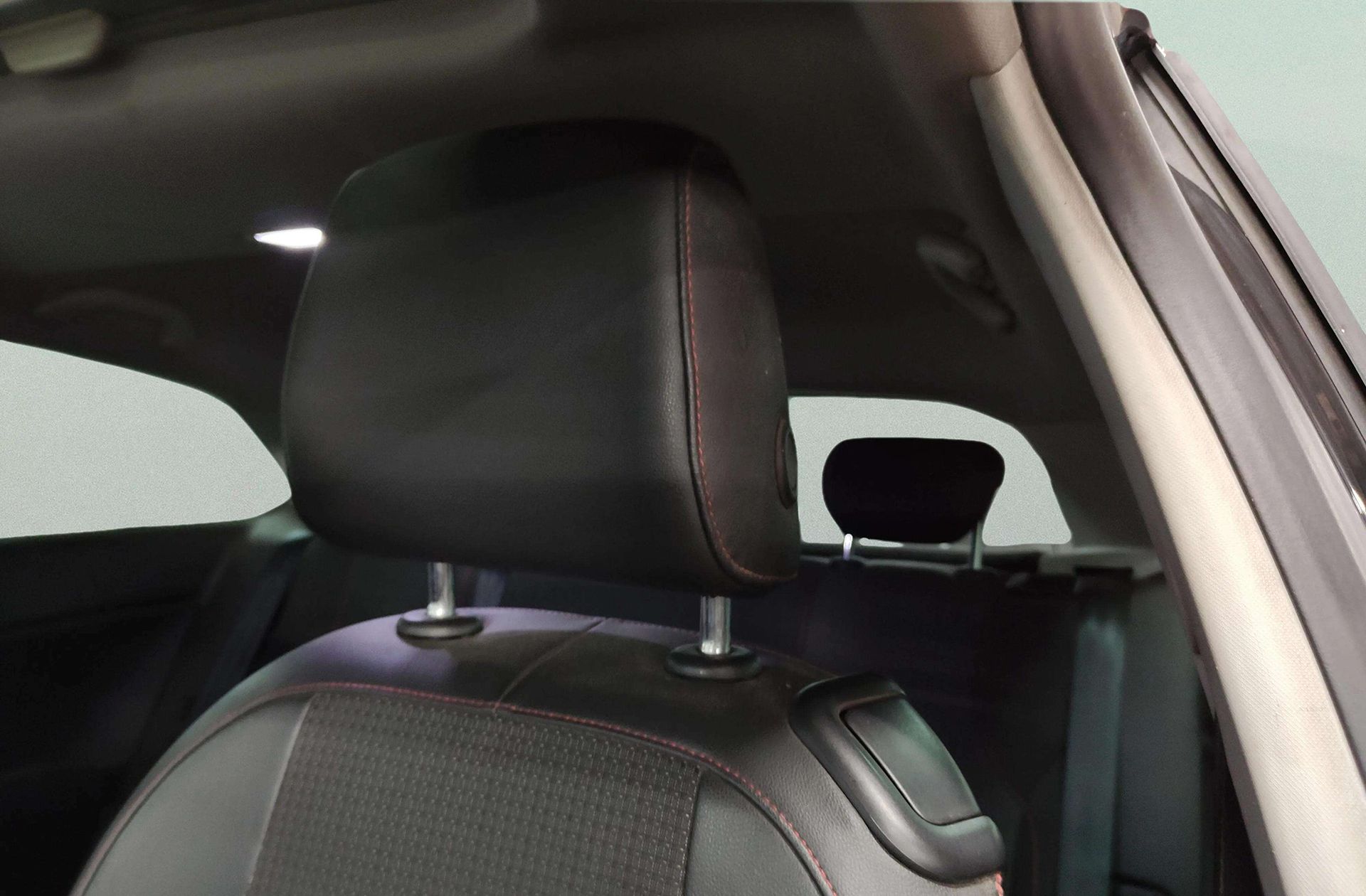 SEAT León SC 2.0 TDI FR - foto 9