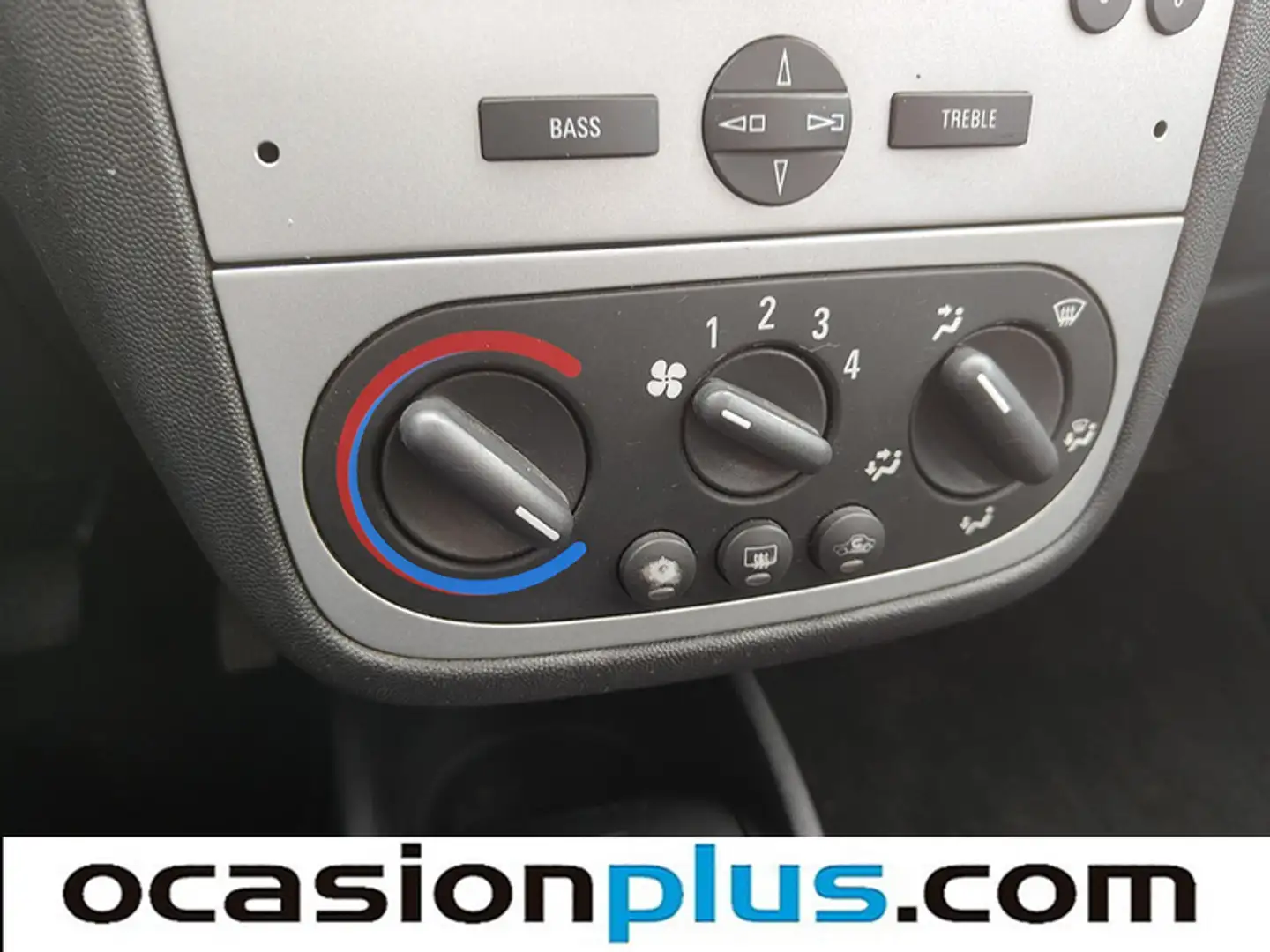 Foto Opel Corsa Opel Corsa 1.2 16v Silverline Base (80 CV)